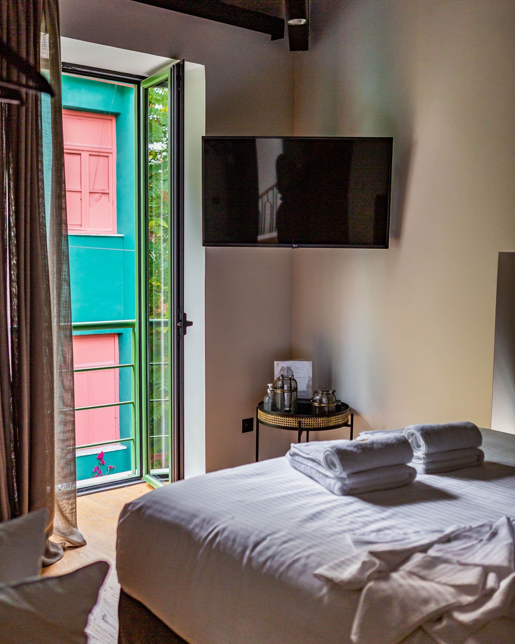 properties-SNOB-1.jpg