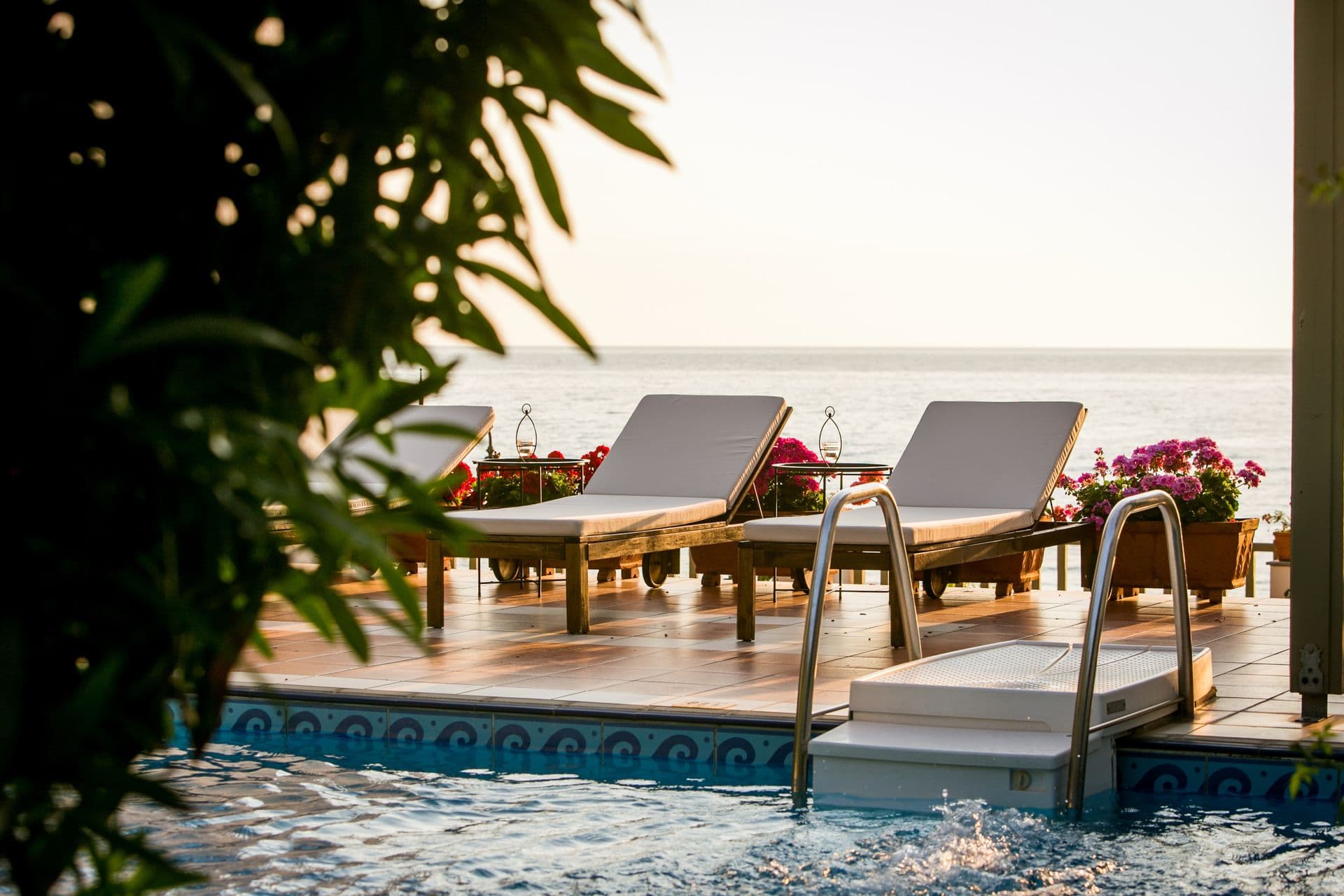 SWIMMING POOL ΠΙΣΙΝΑ