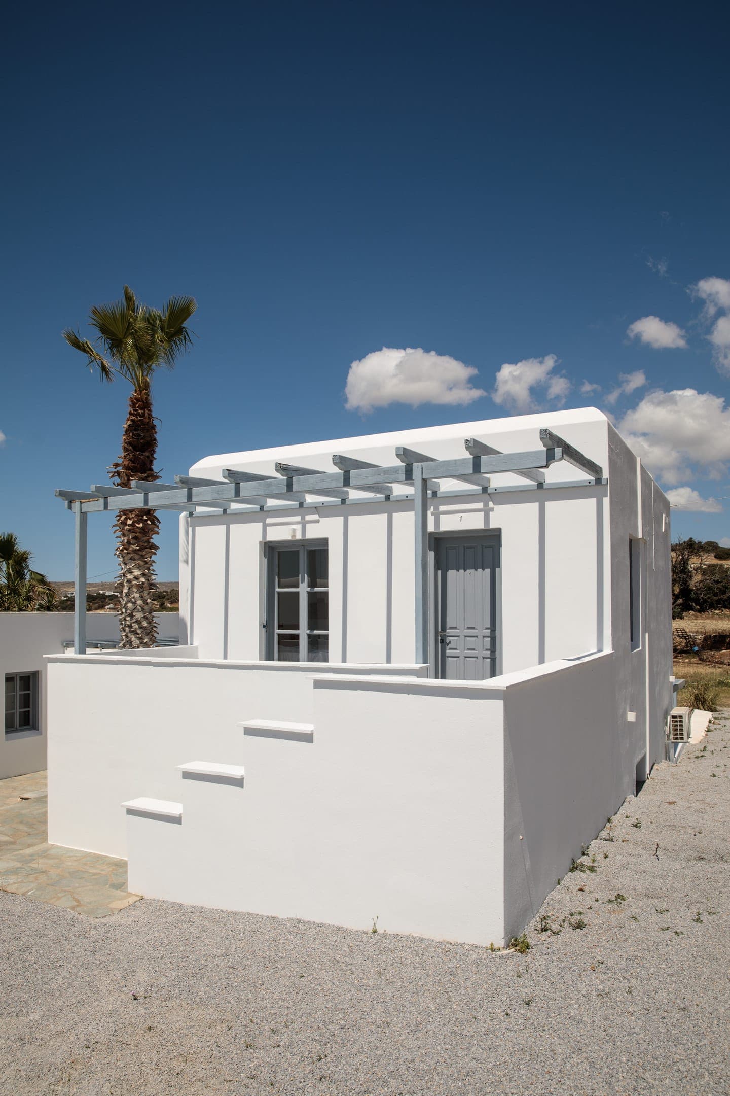 properties-SOLEYNAXOS-1.jpg