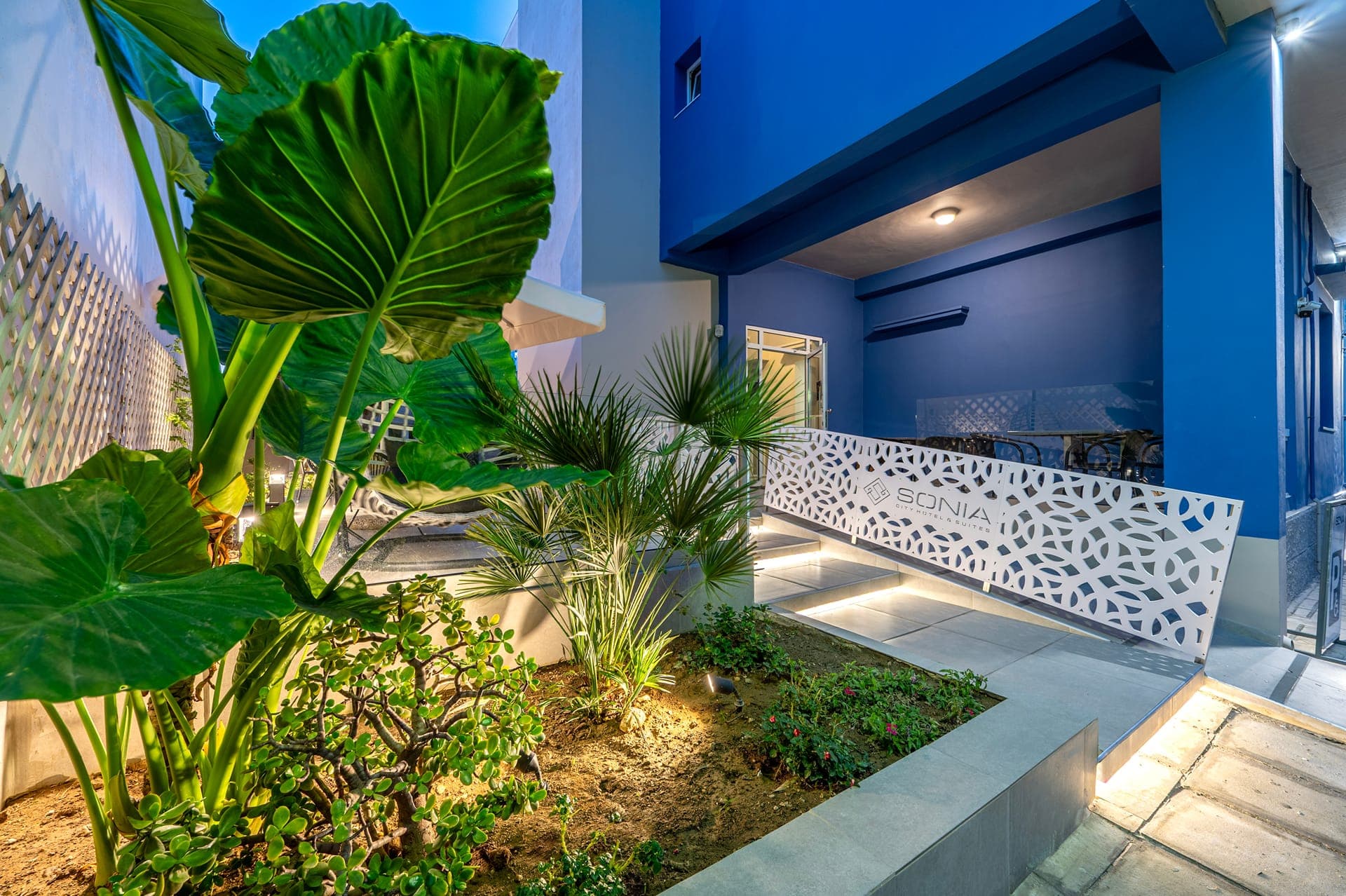 properties-SONIAHOT-2.jpg