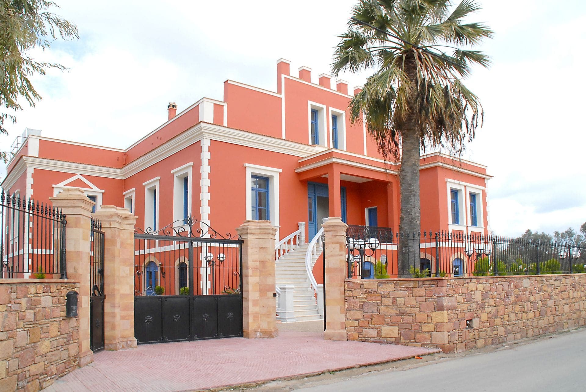 properties-SOUREDIKO-0.jpg