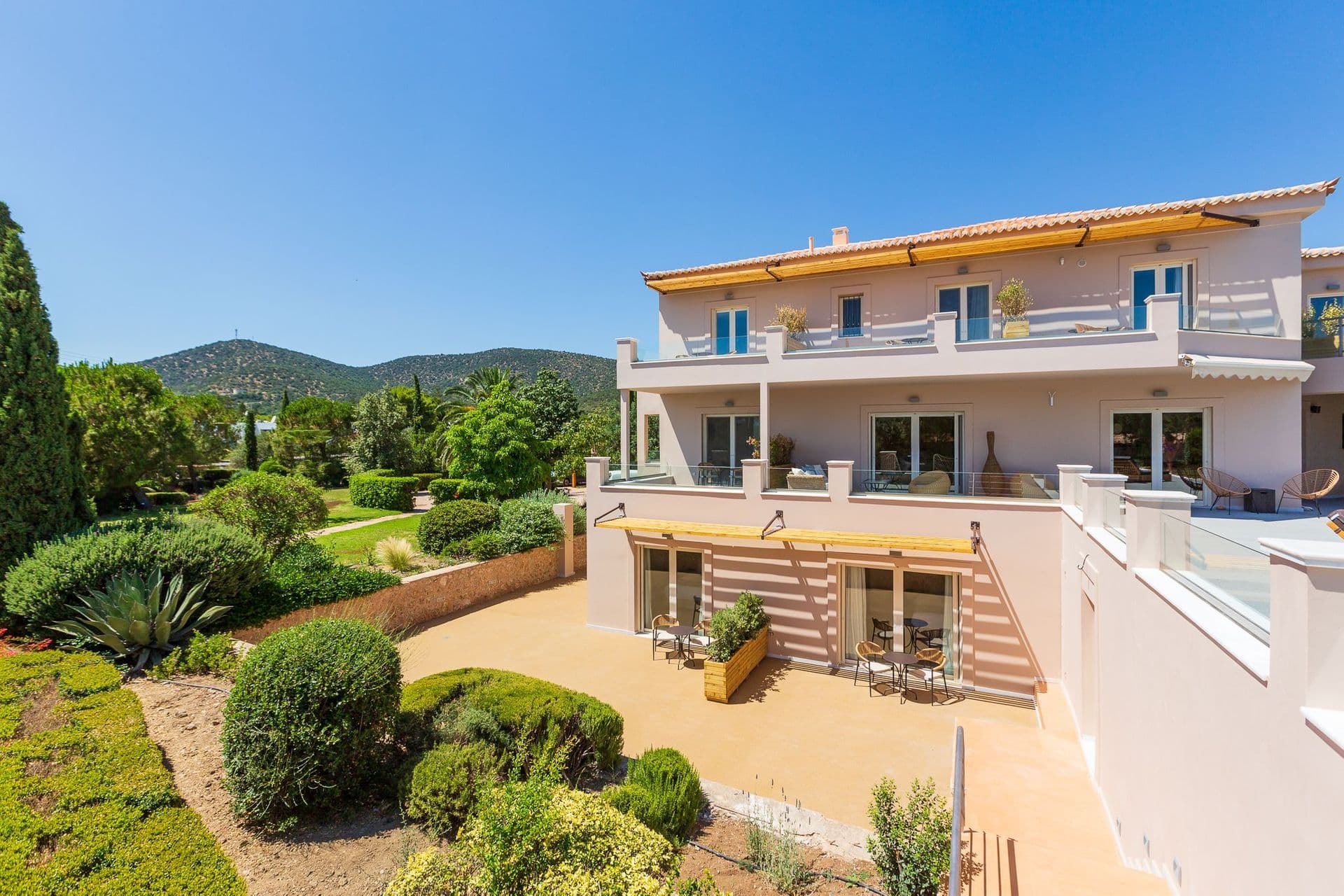 properties-SOUTH180-1.jpg