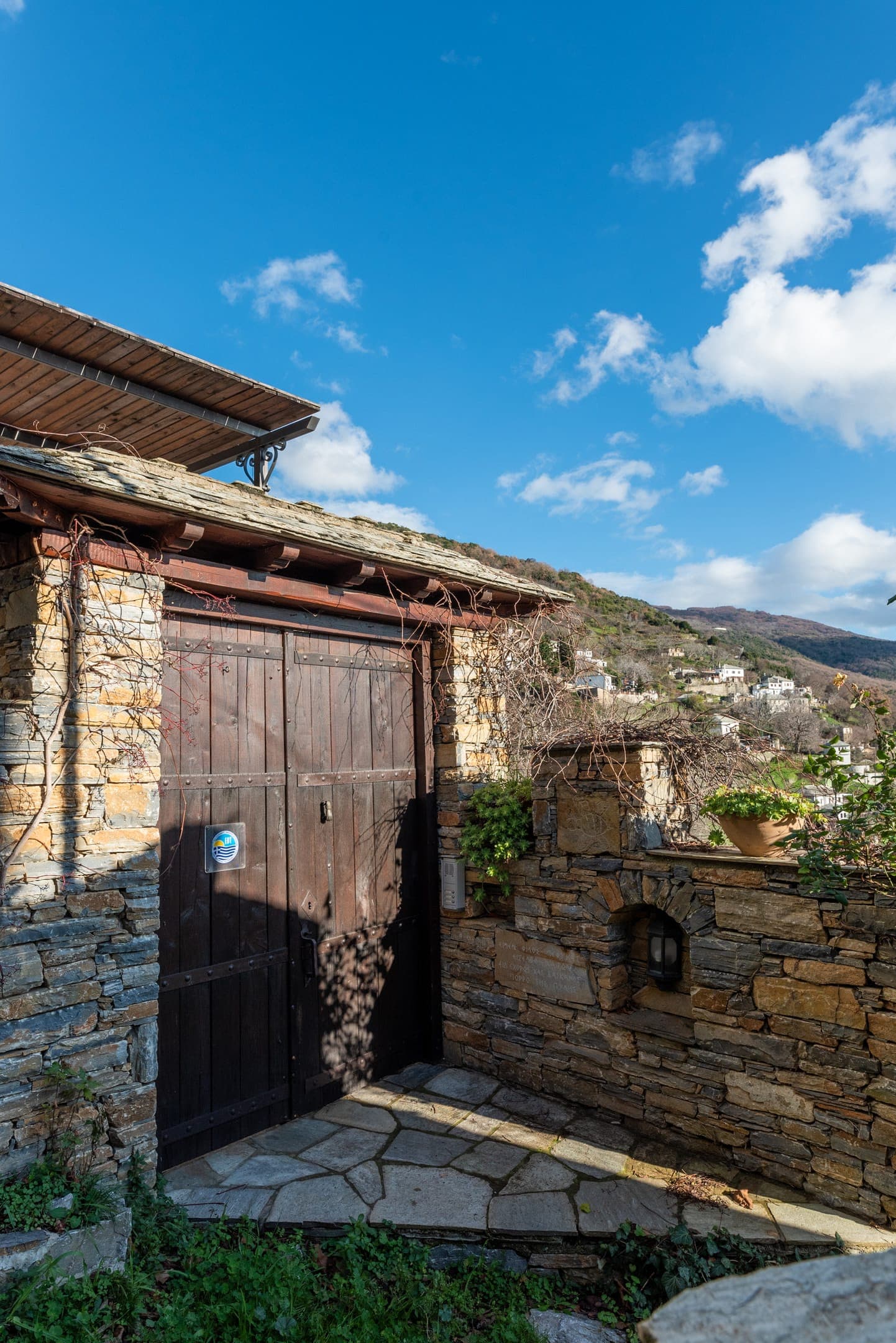 properties-STEFANIMAK-2.jpg