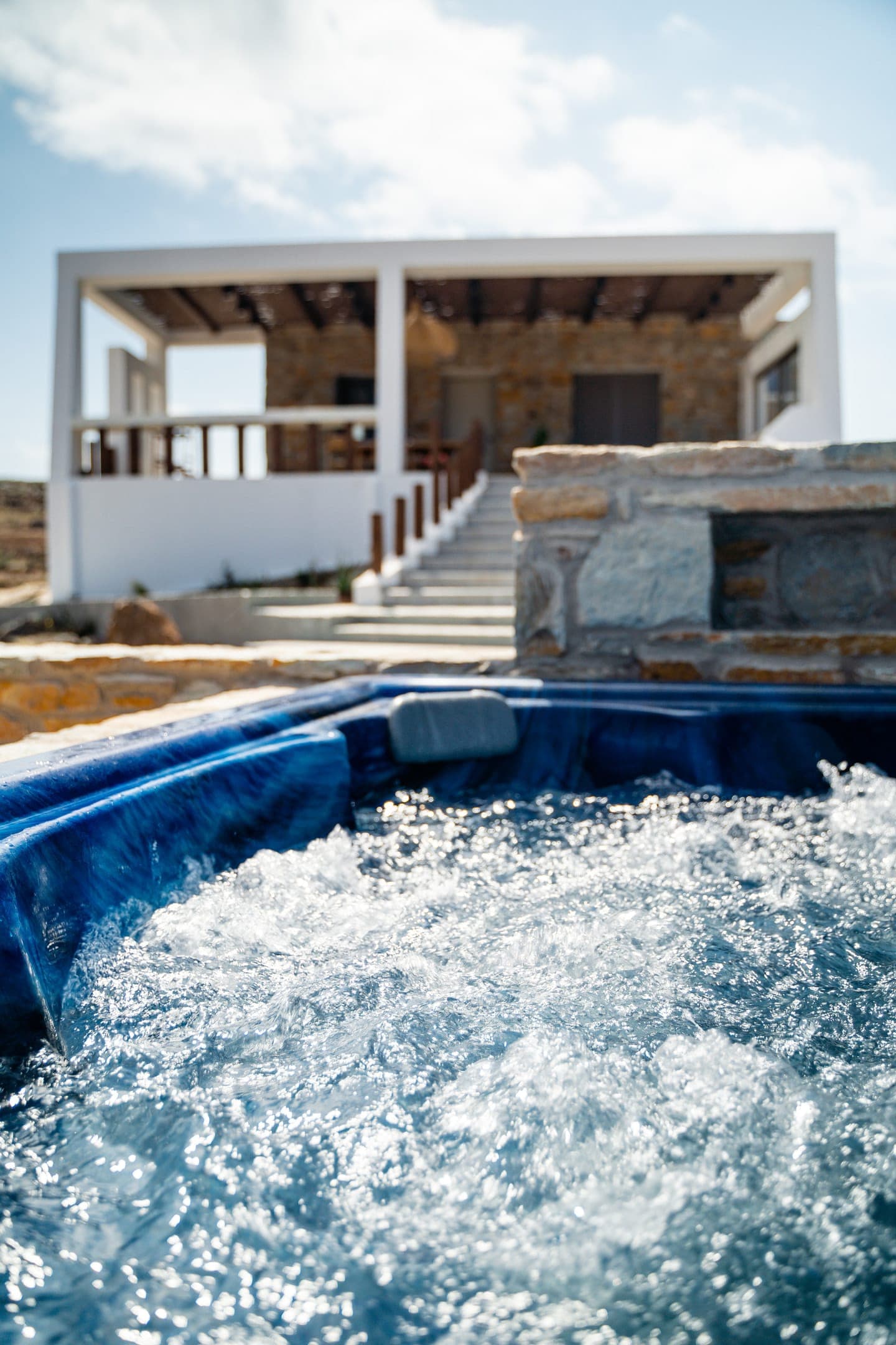 JACUZZI