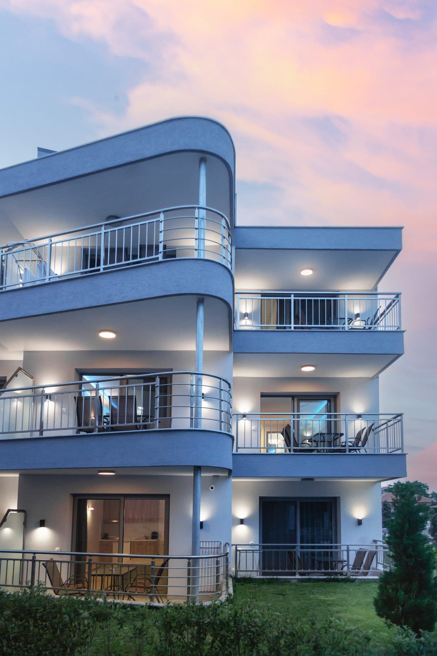 properties-SUMMERINHA-1.jpg