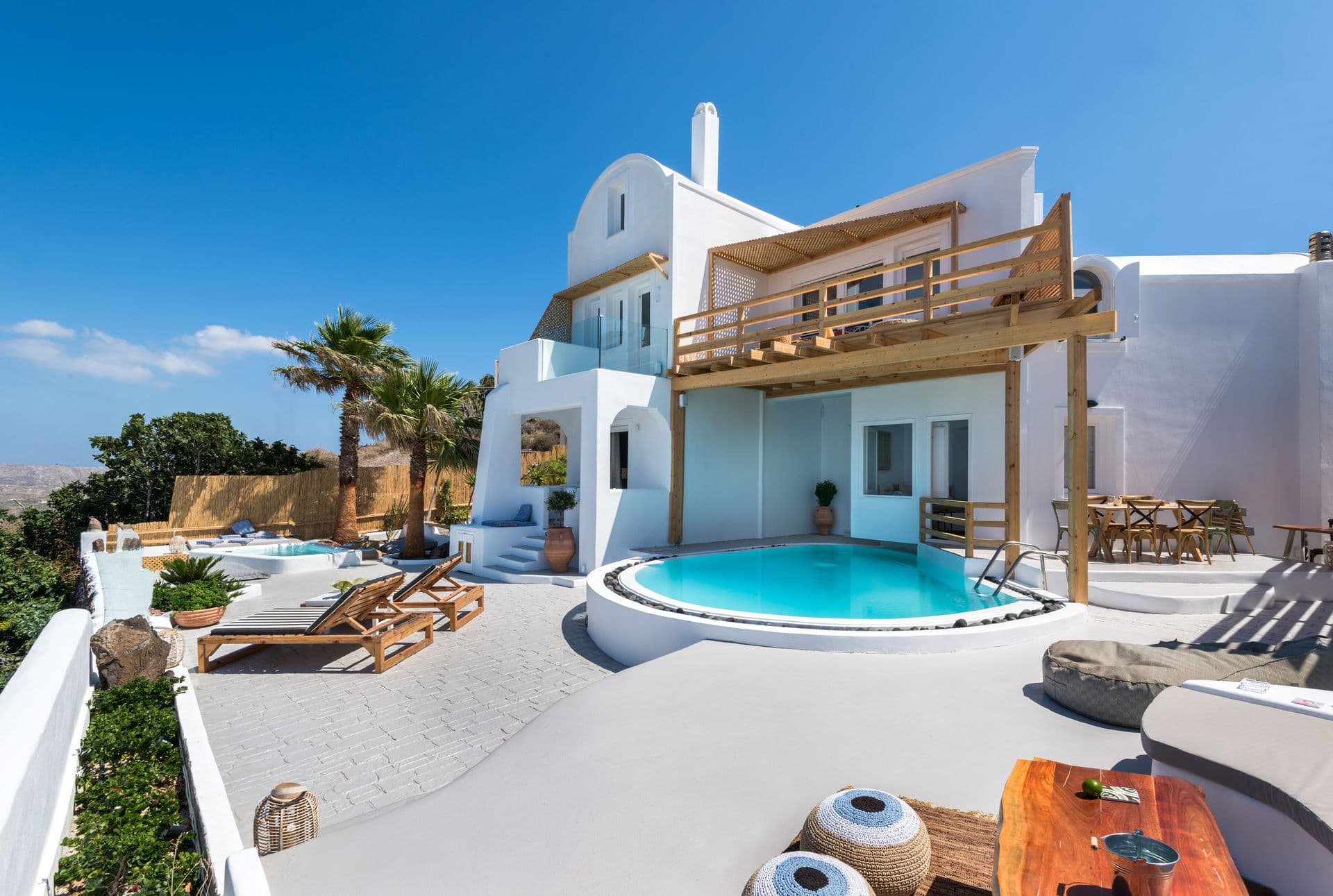 properties-SUMVILLA-0.jpg