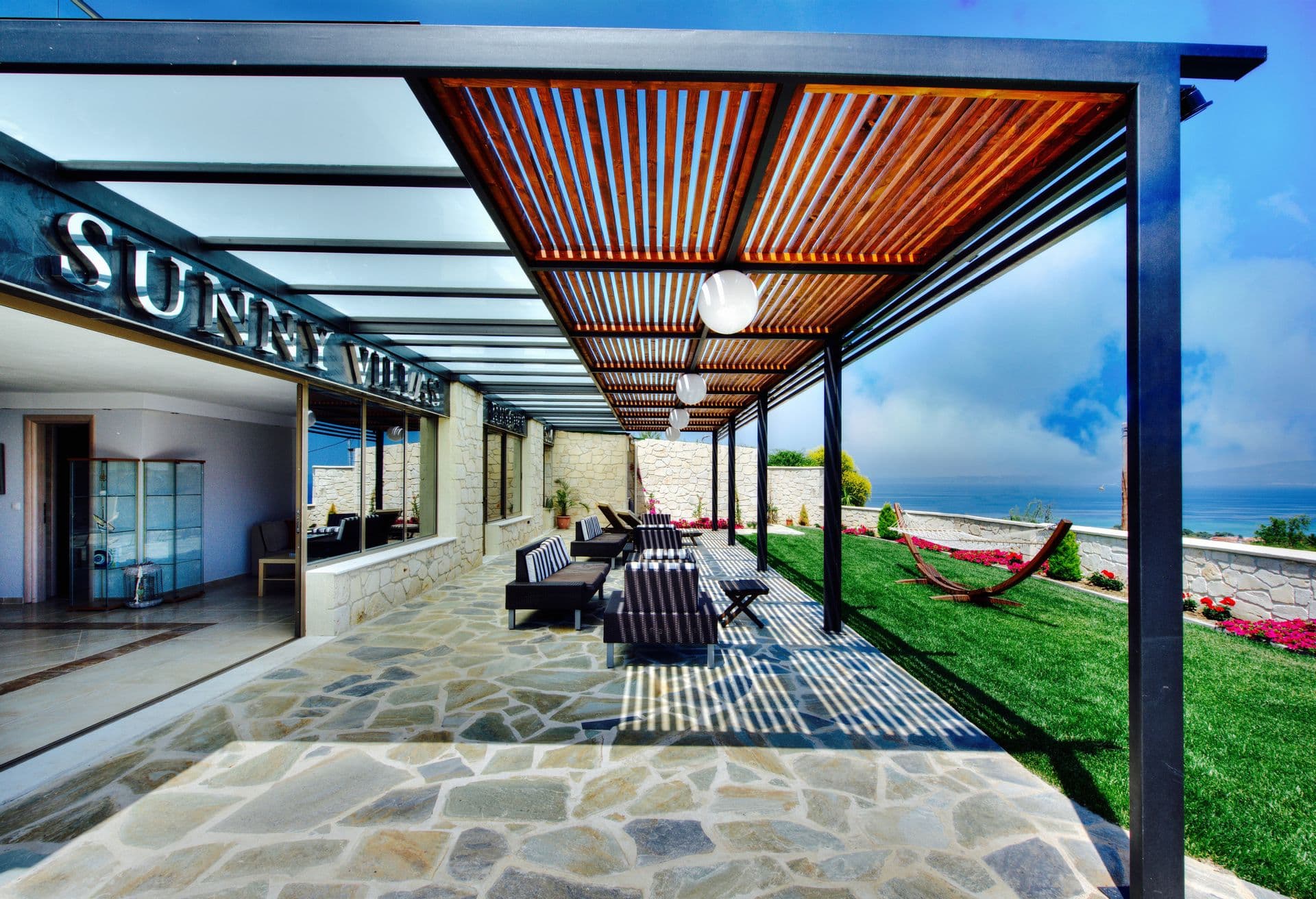 properties-SUNNYVCH-0.jpg
