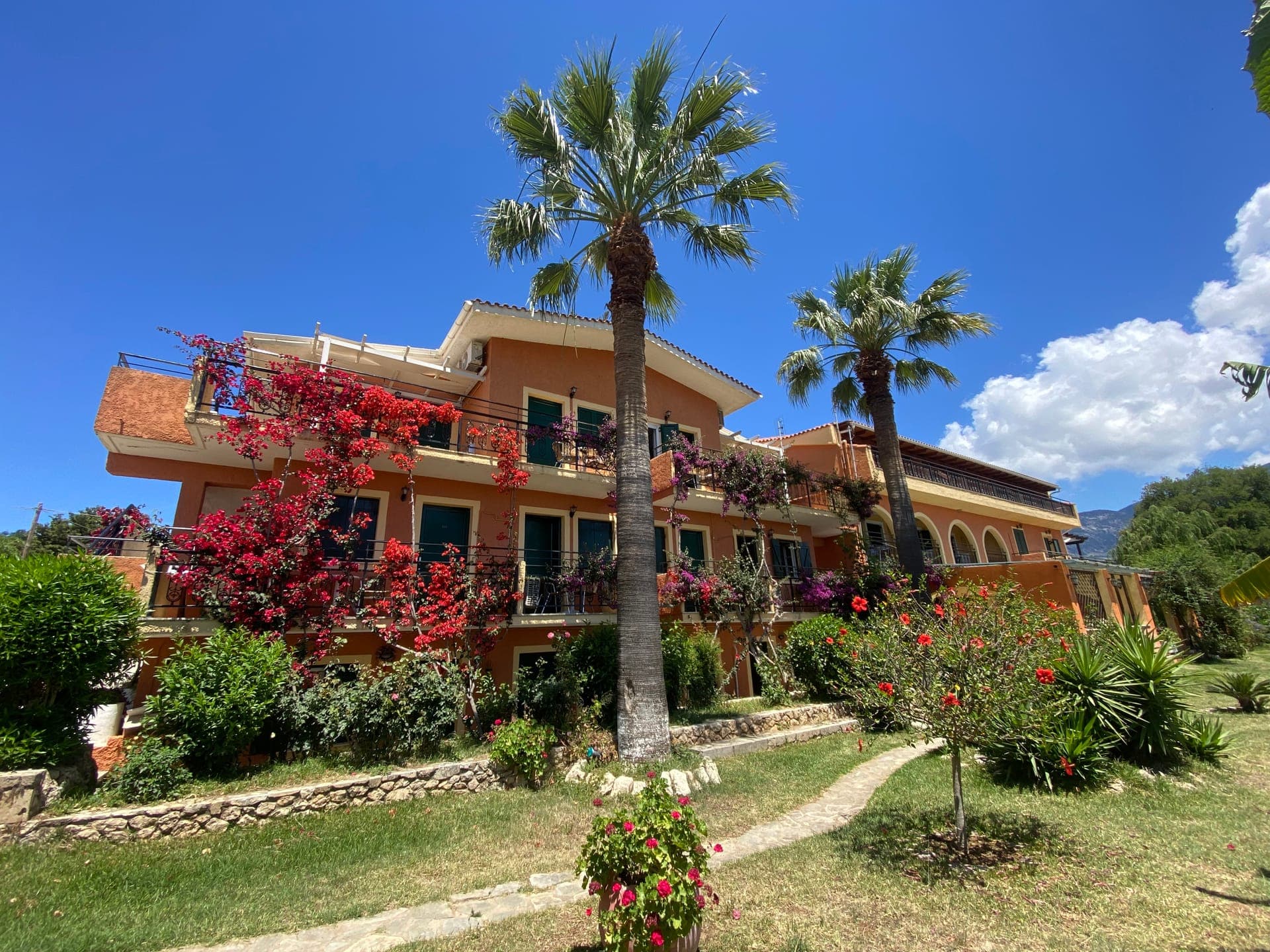 properties-SUNRISEINN-0.jpg