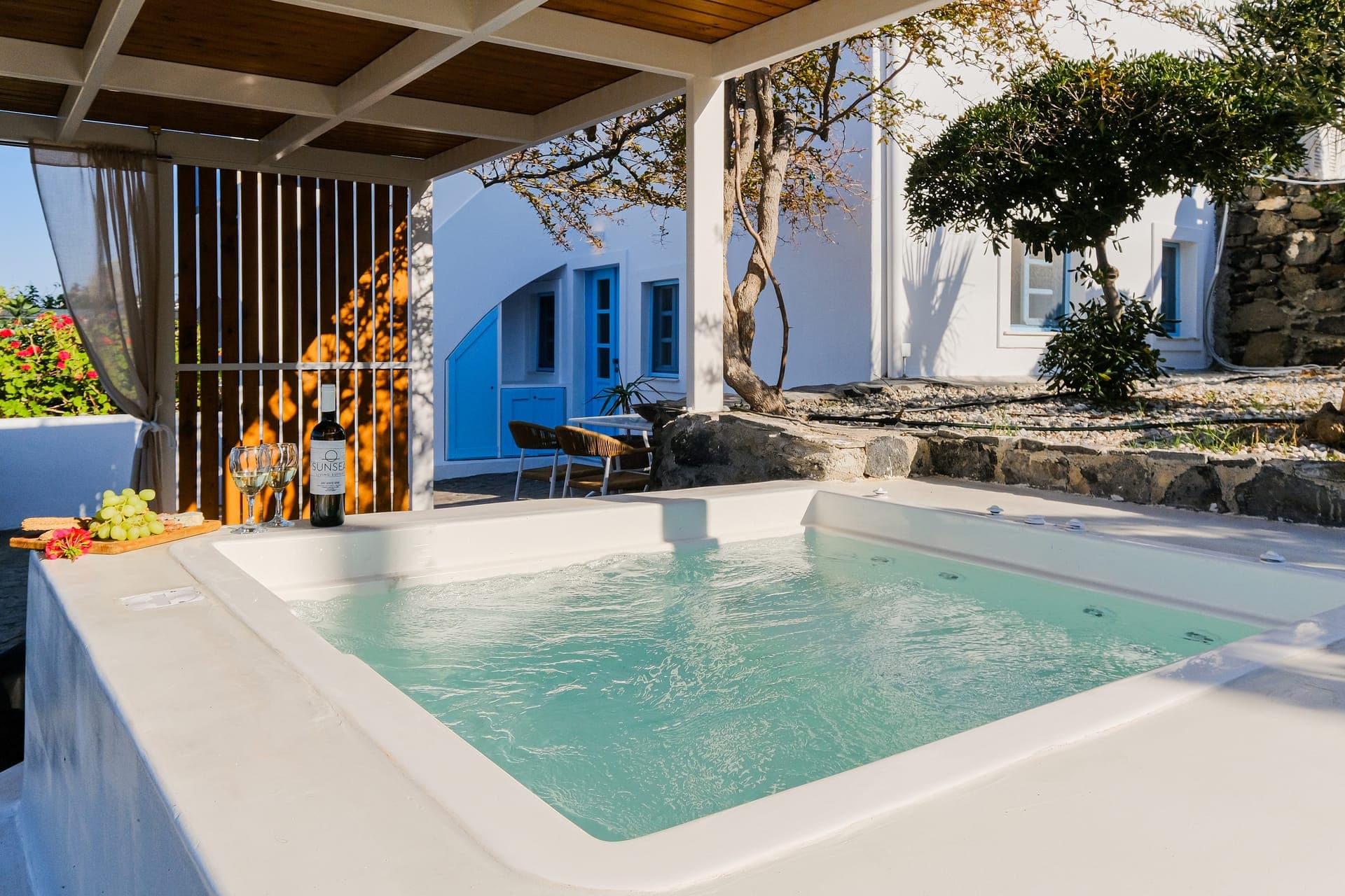 properties-SUNSEASUIT-0.jpg