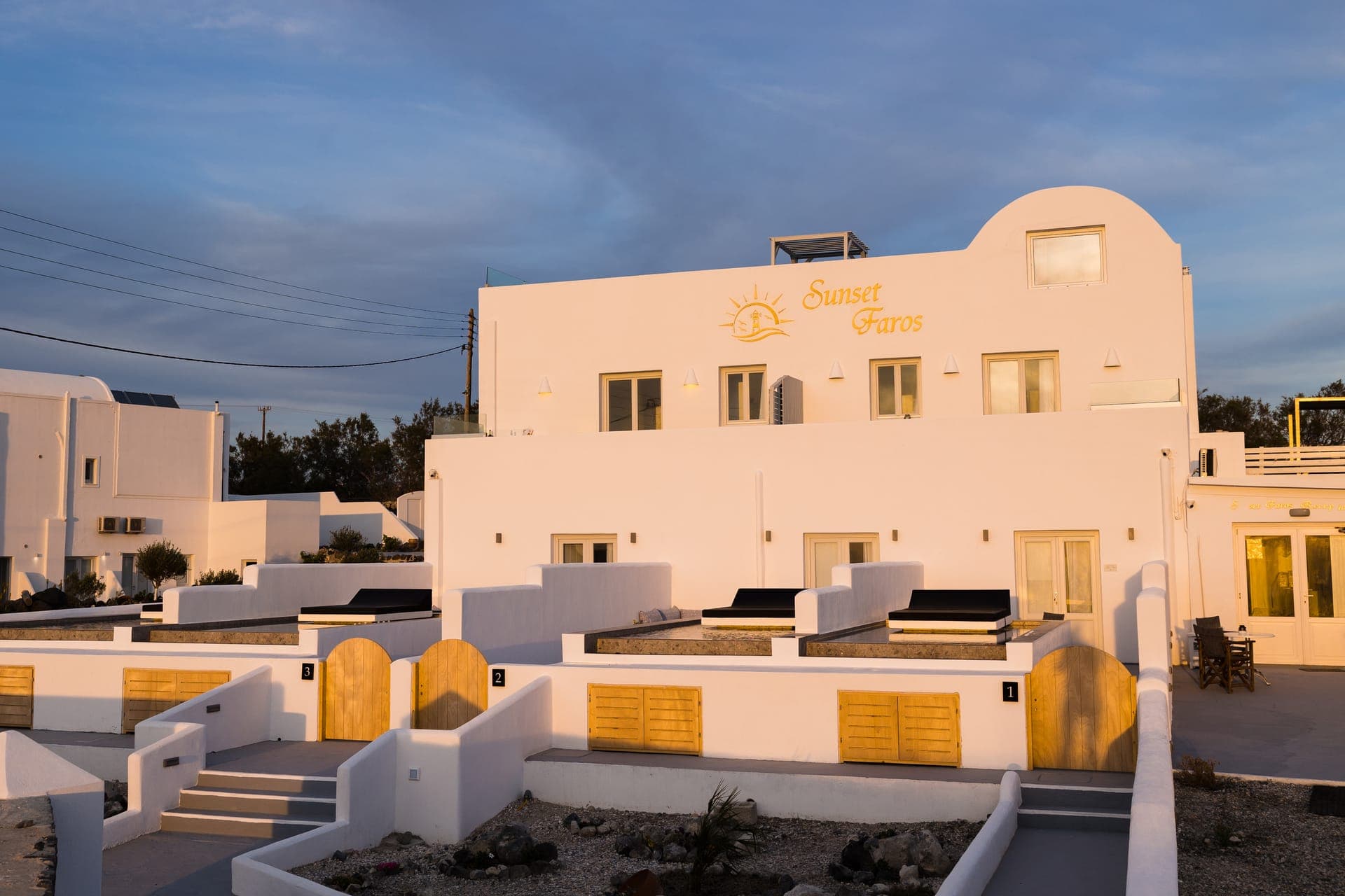 properties-SUNSETFAR-0.jpg