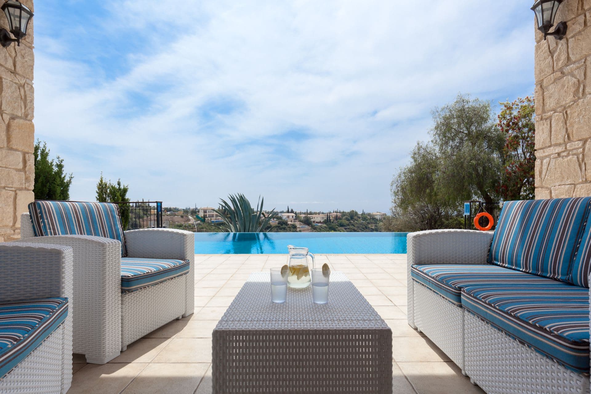 properties-SUPVILLAS-2.jpg