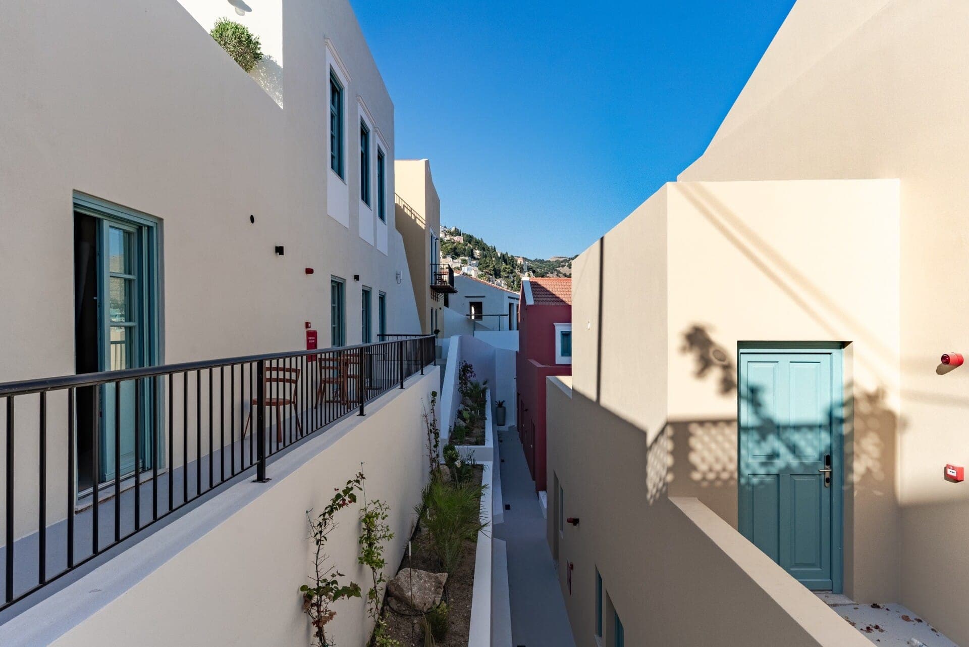 properties-SYMMETRIA-3.jpg