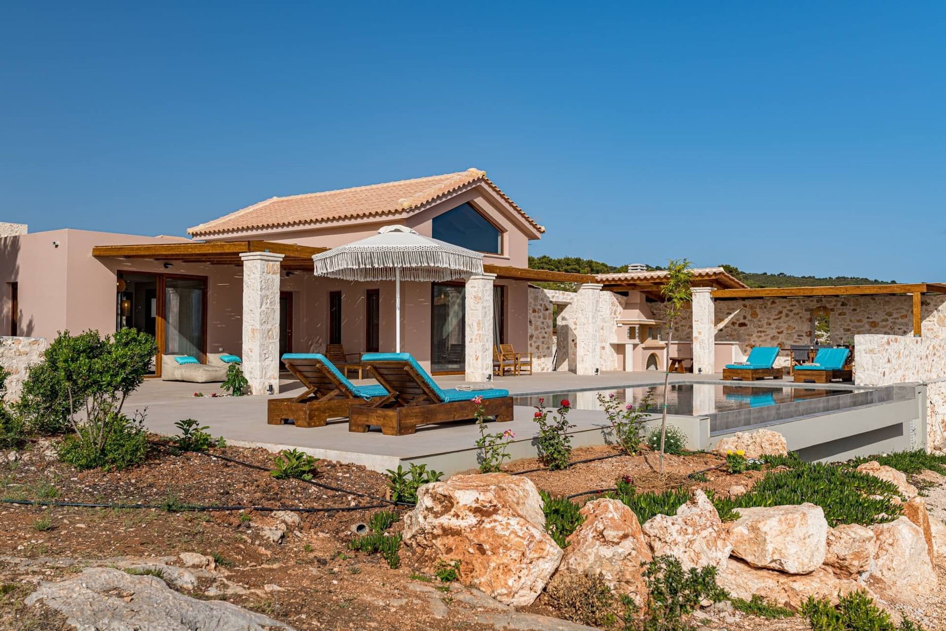 properties-TERRALUCIS-1.jpg