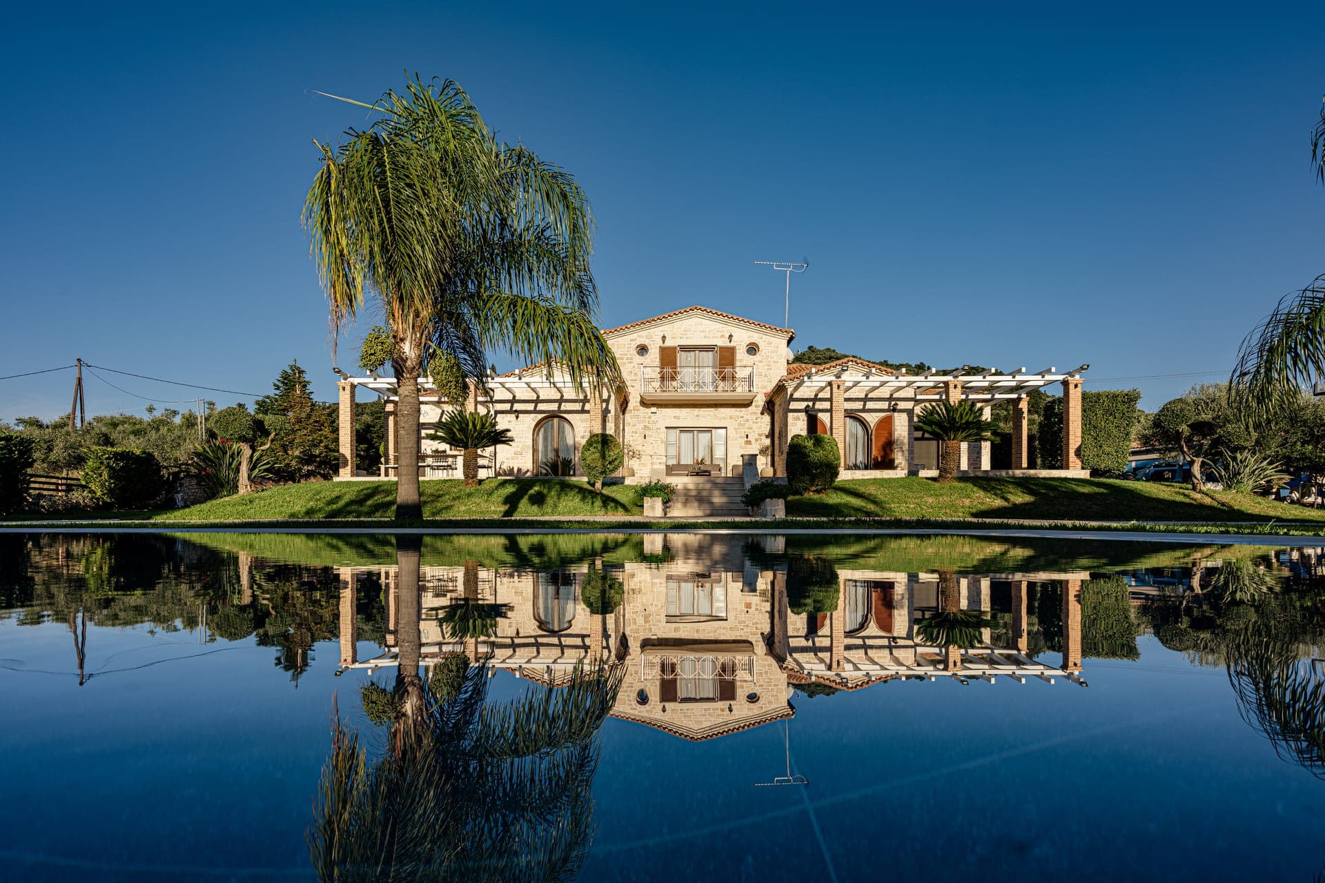 properties-TERRANOSTR-0.jpg