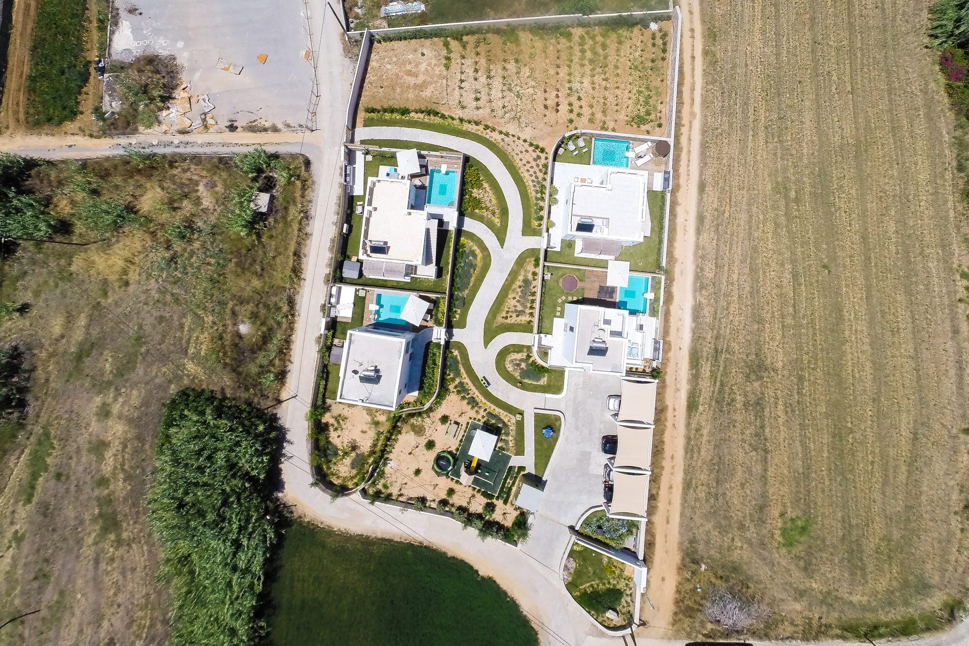 properties-THALASSES-2.jpg