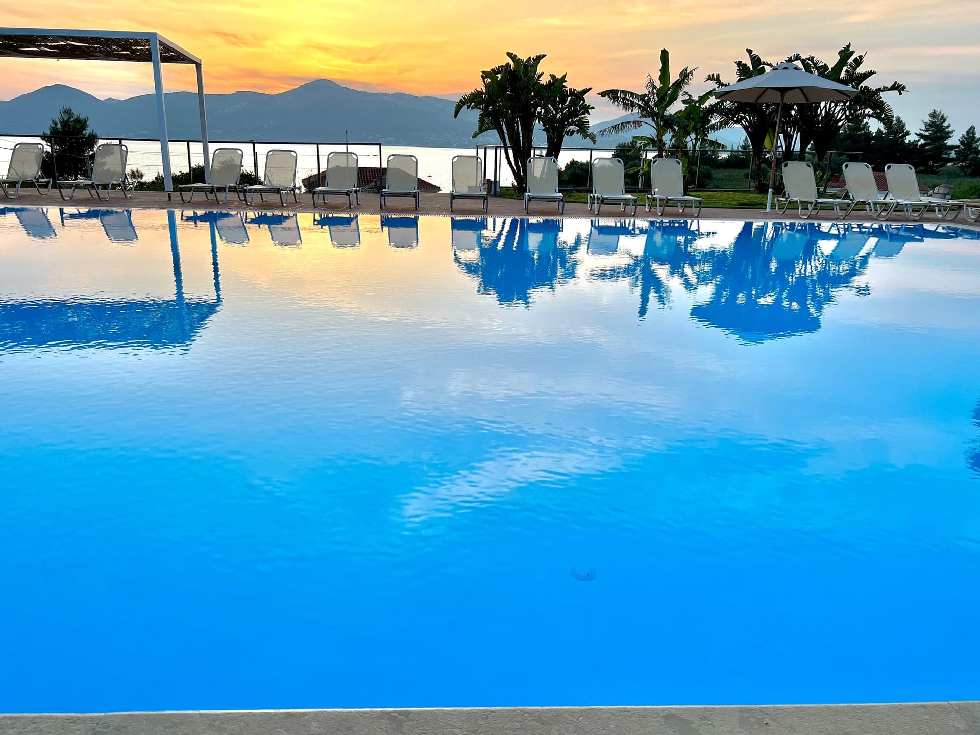 properties-THALASSHTL-1.jpg
