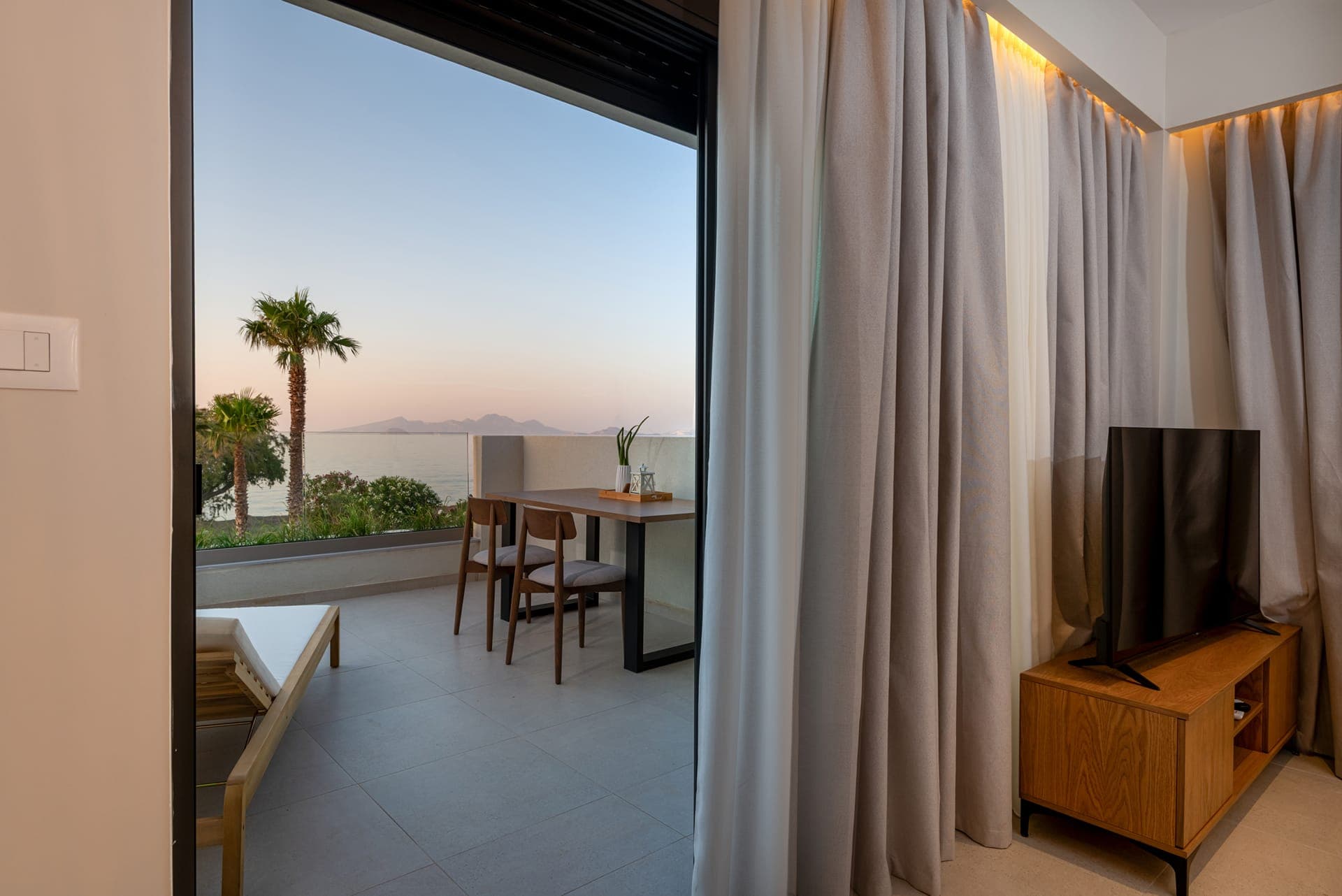properties-THALOATKOS-3.jpg