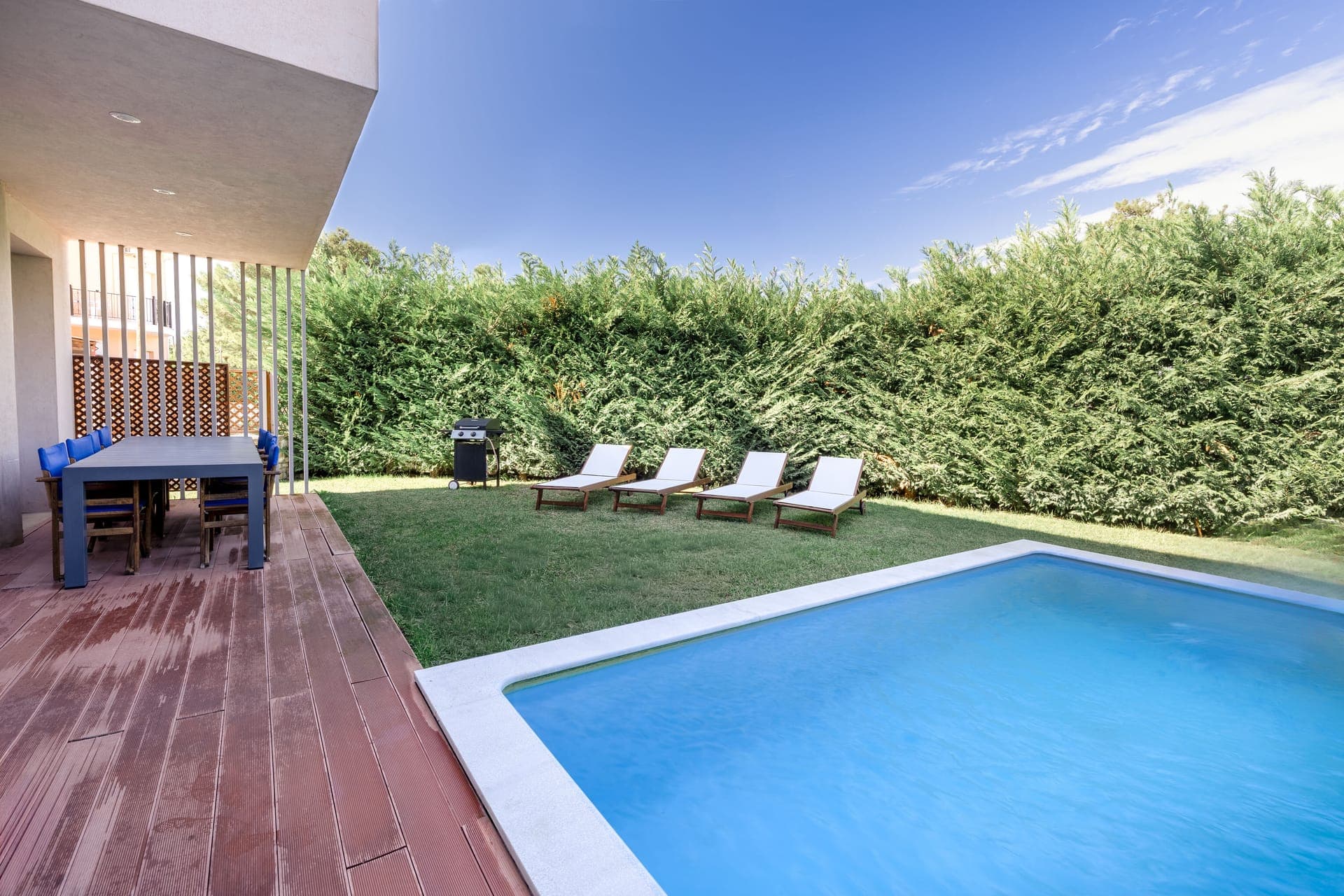 Villa SunBlue – next to Pachis Beach | Private Pool | Luxury BBQ Garden.