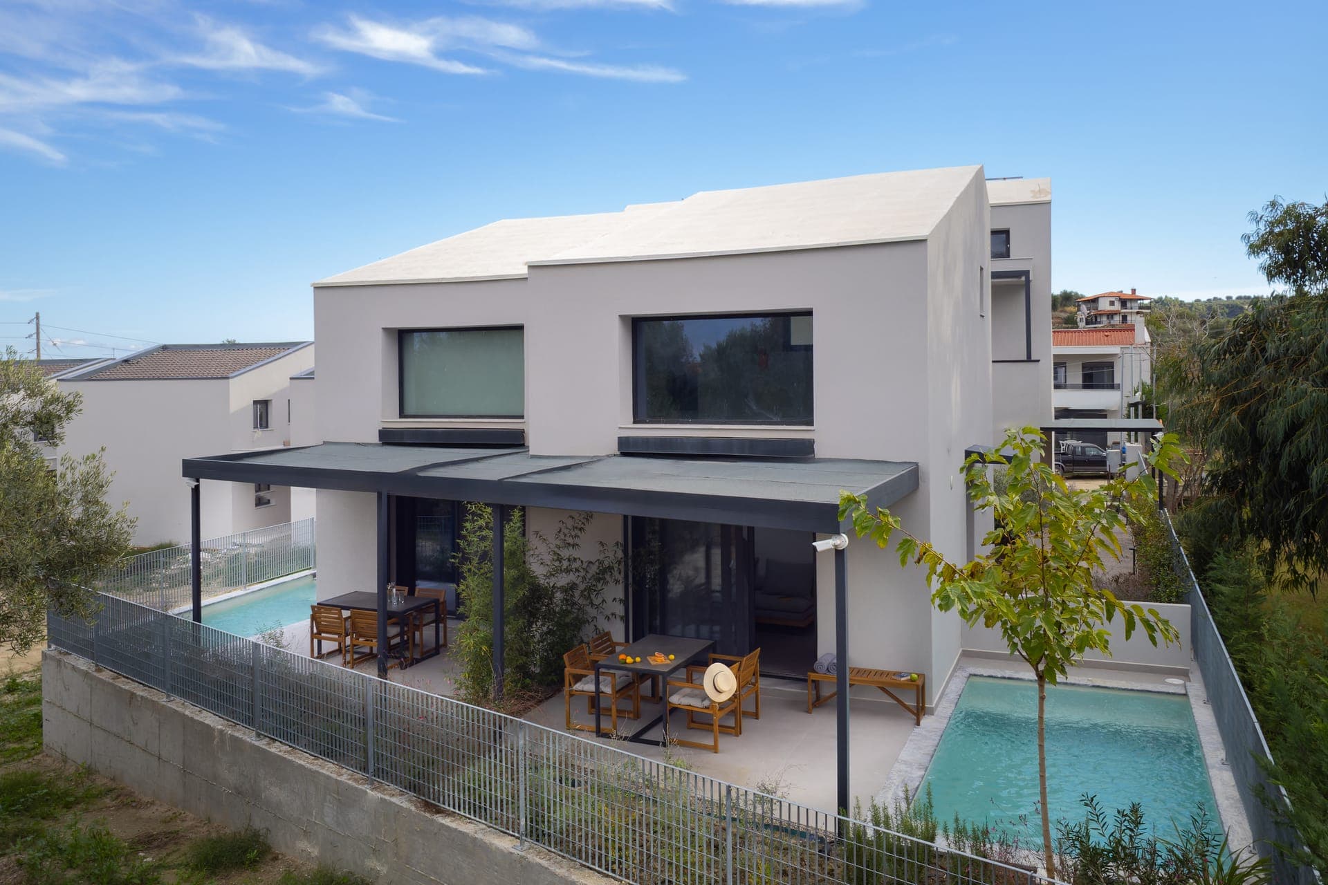 properties-THE8SUITES-4.jpg