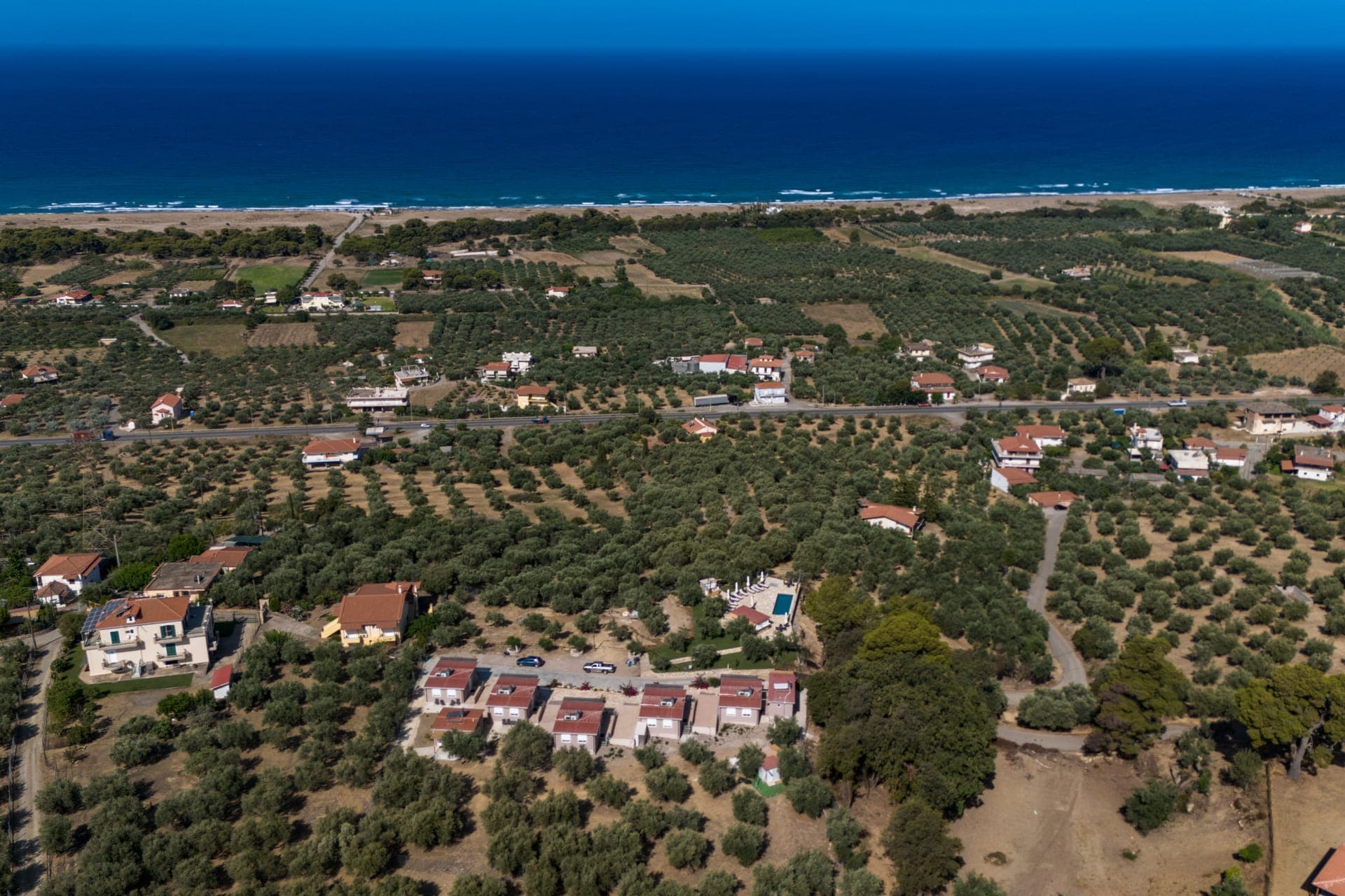 properties-THEALUXRES-3.jpg