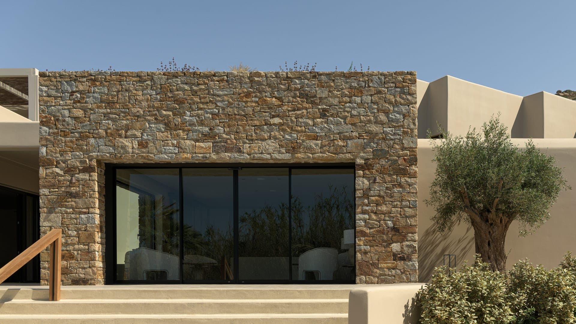 properties-THEKEYNAXO-3.jpg
