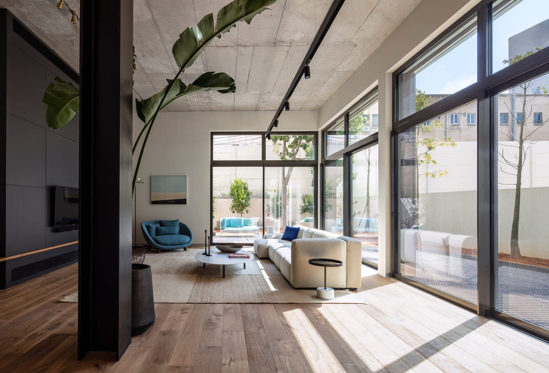 properties-THELEVEE-3.jpg