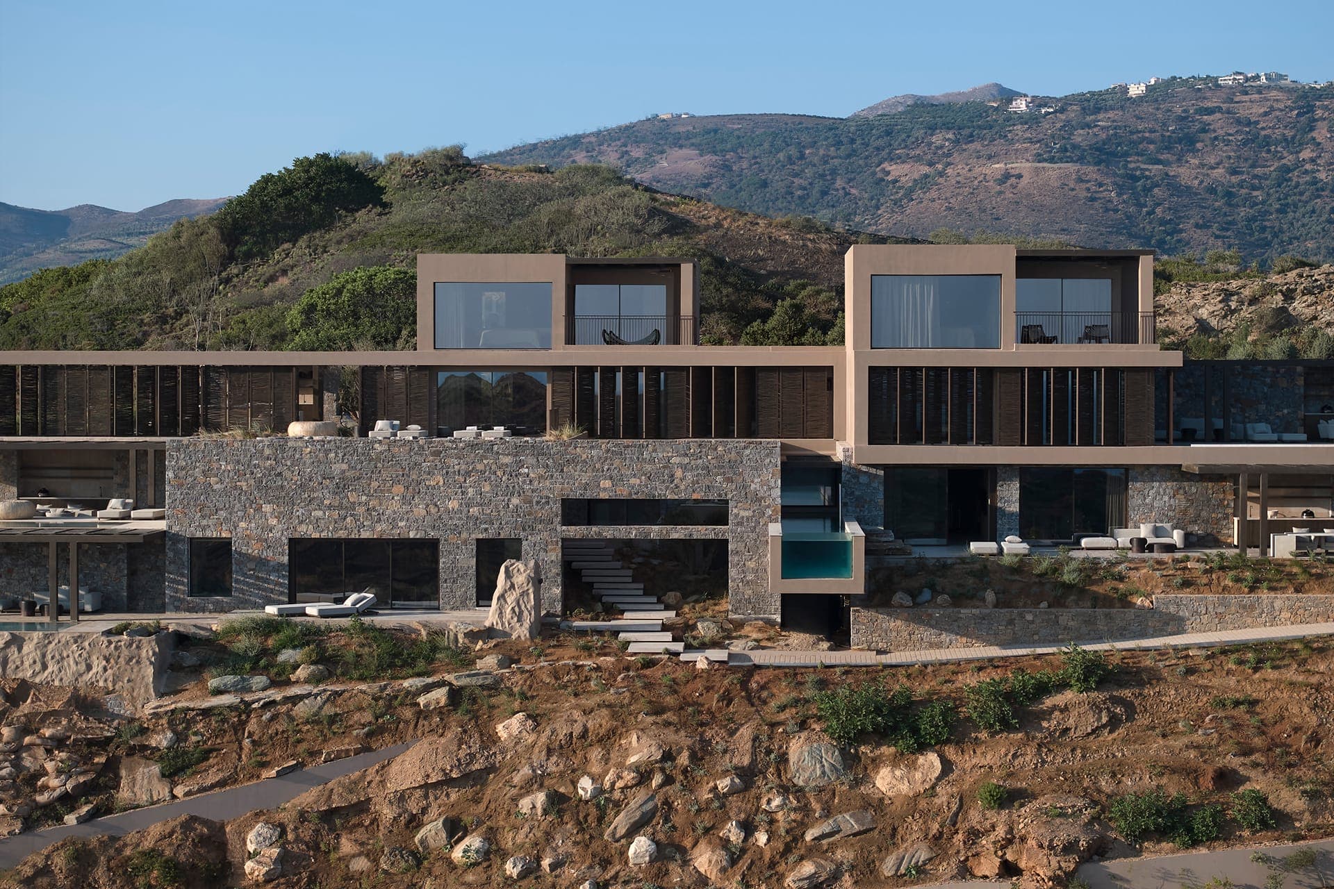 properties-THETIERRAS-2.jpg