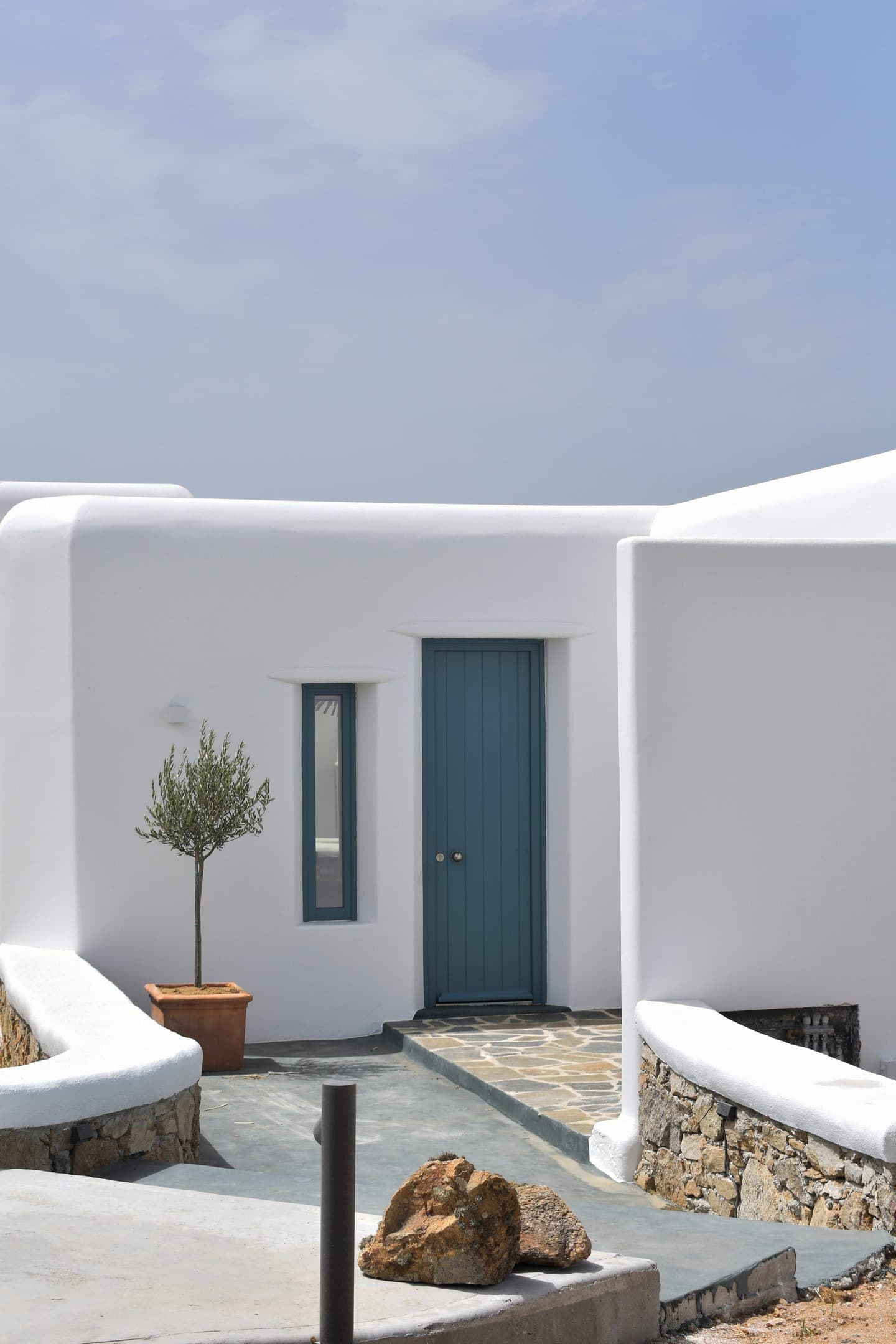 properties-THRONOS-3.jpg