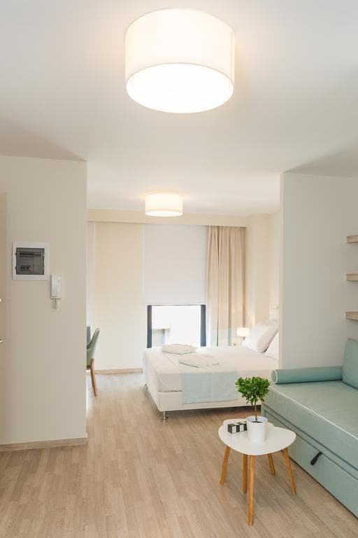 properties-TINSBTQSUI-2.jpg