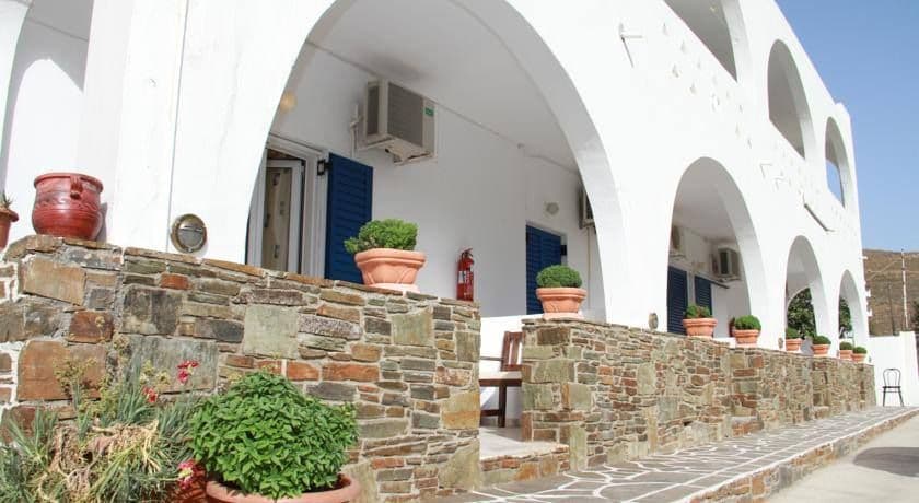 properties-TZAMAROS-0.jpg
