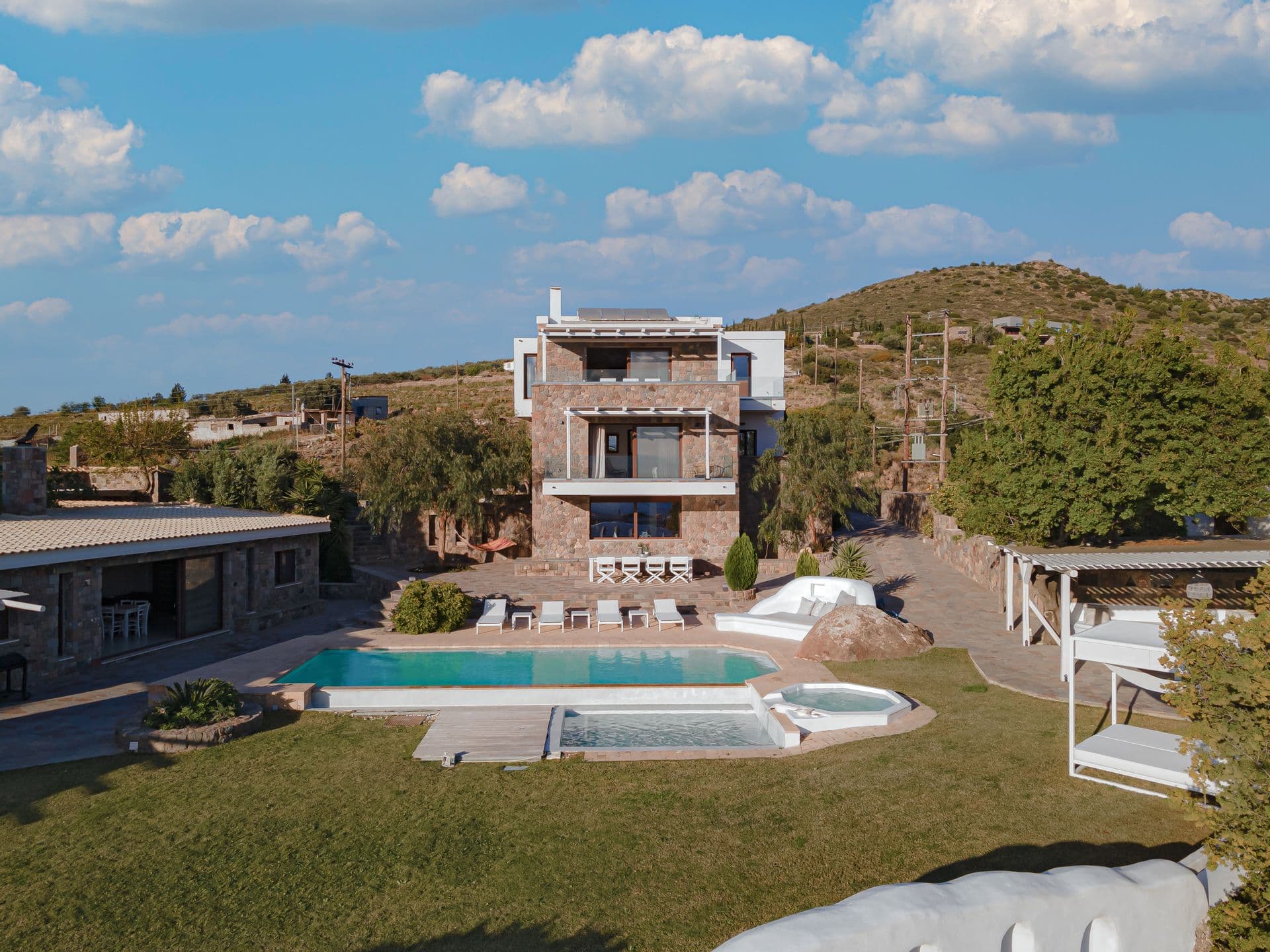 properties-TZIKIDES-0.jpg