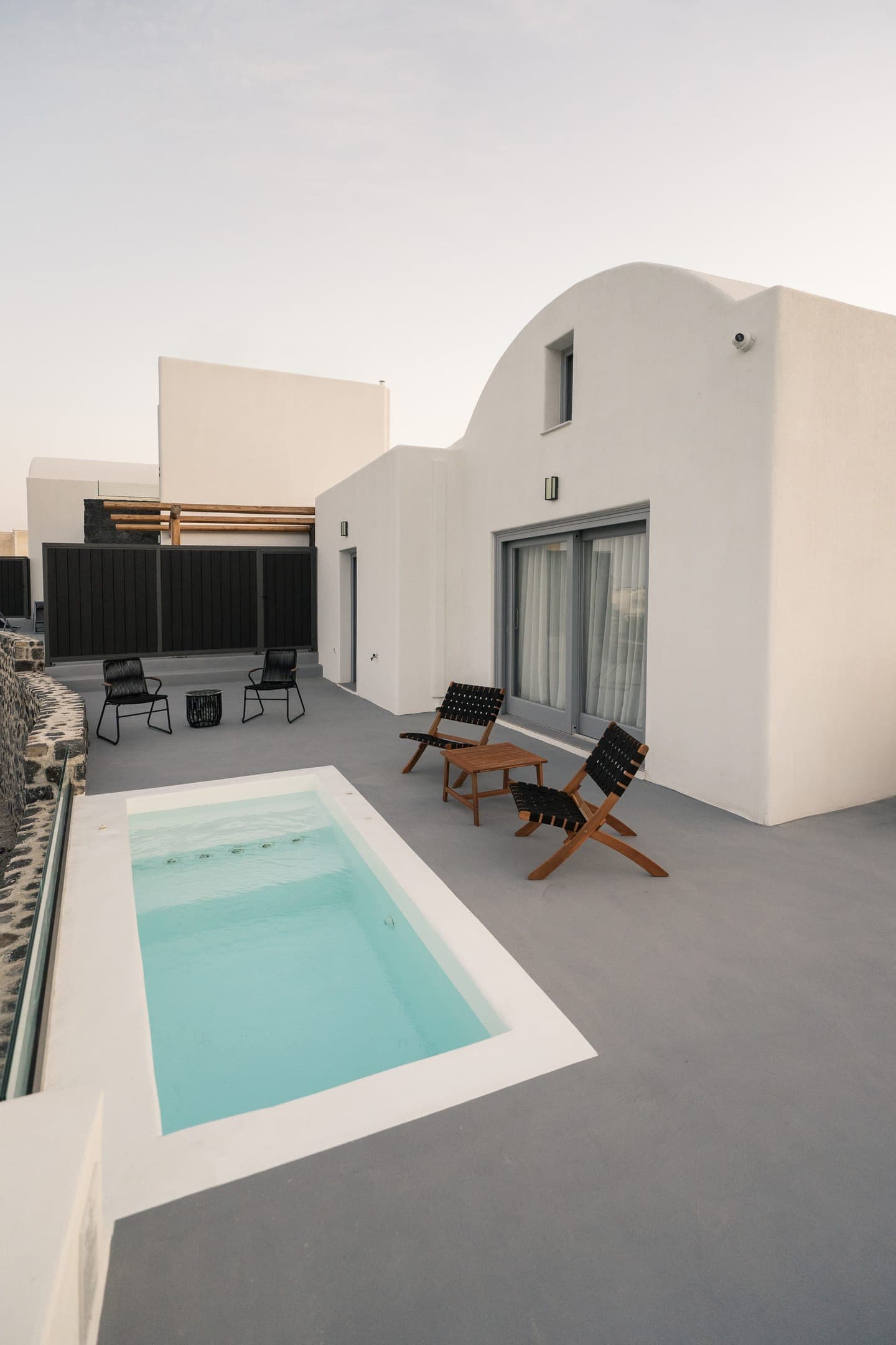 properties-URANIDES-0.jpg