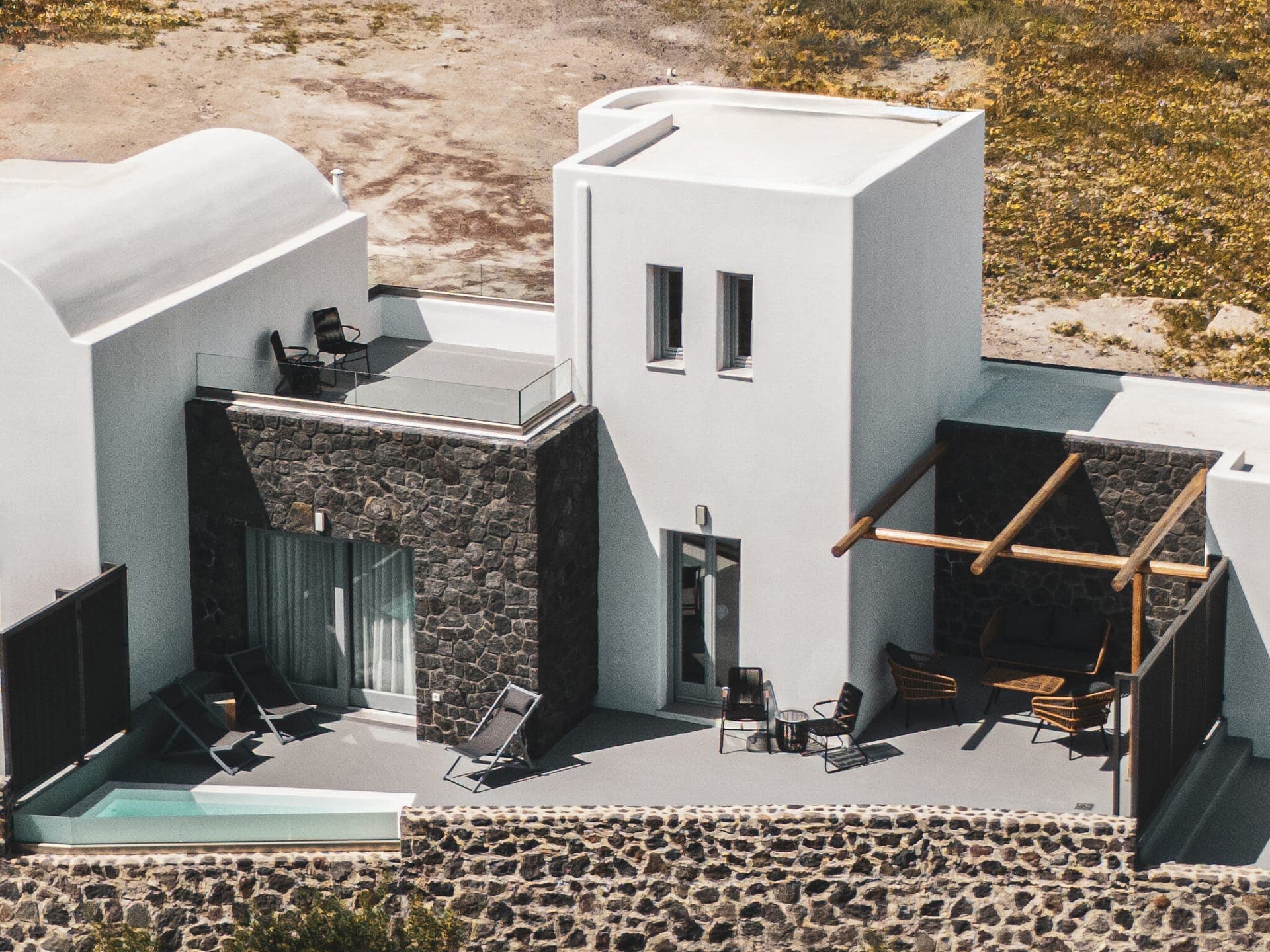 properties-URANIDES-1.jpg