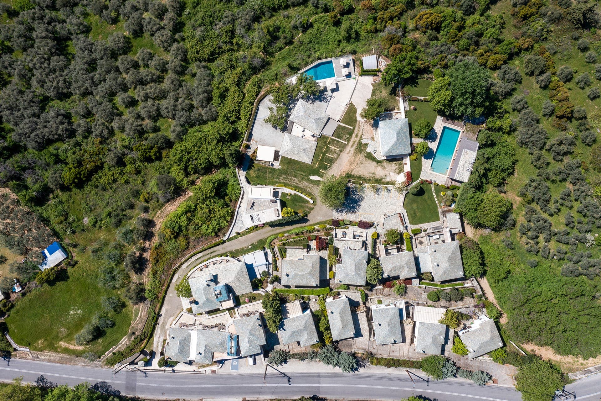 properties-VALENI-0.jpg