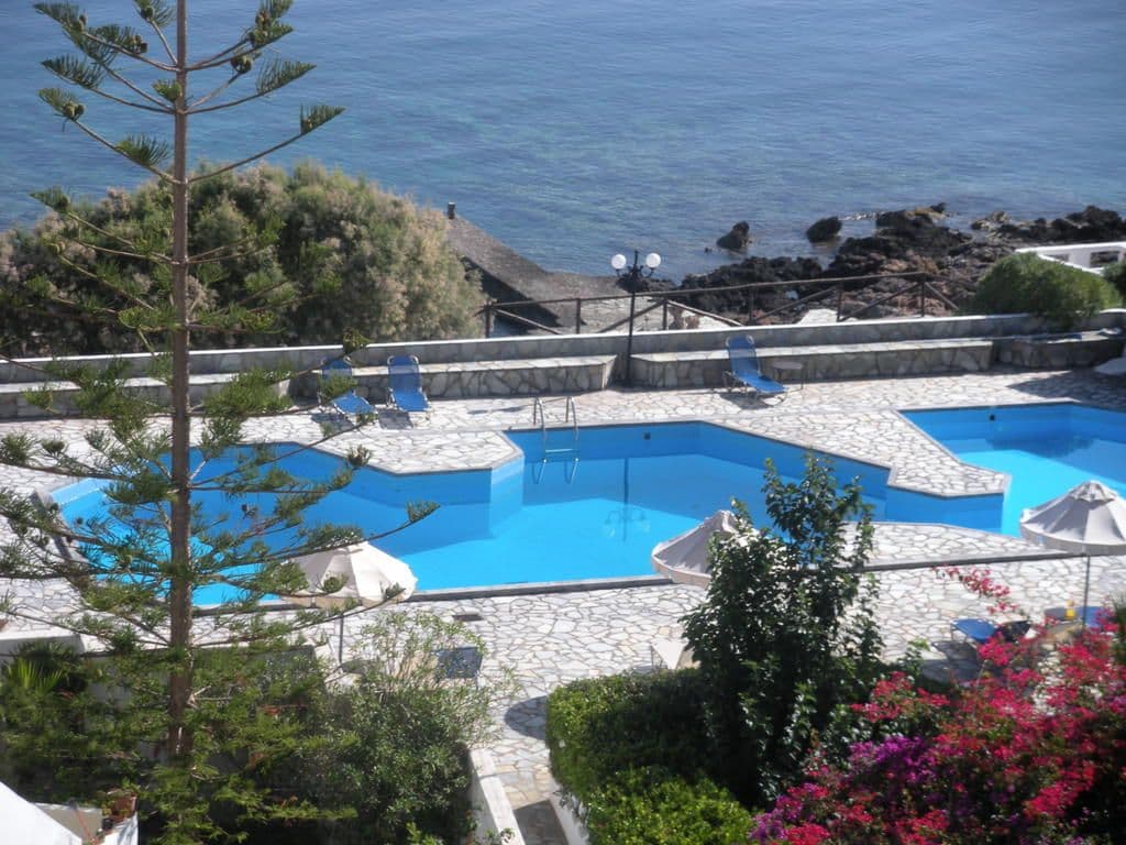 properties-VANGELISVI-4.jpg