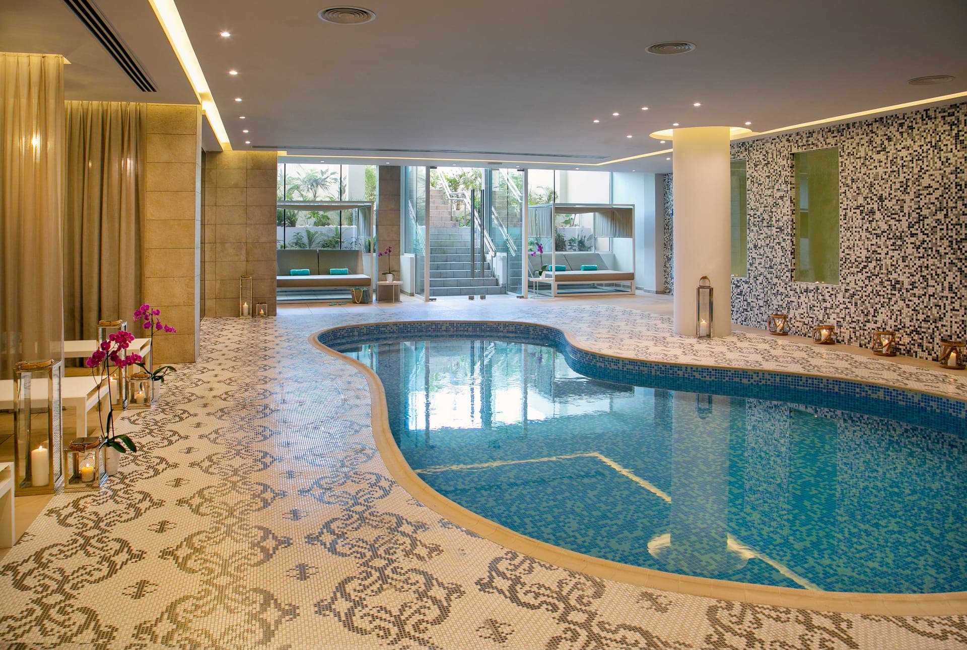 properties-VANGHTLSUI-1.jpg