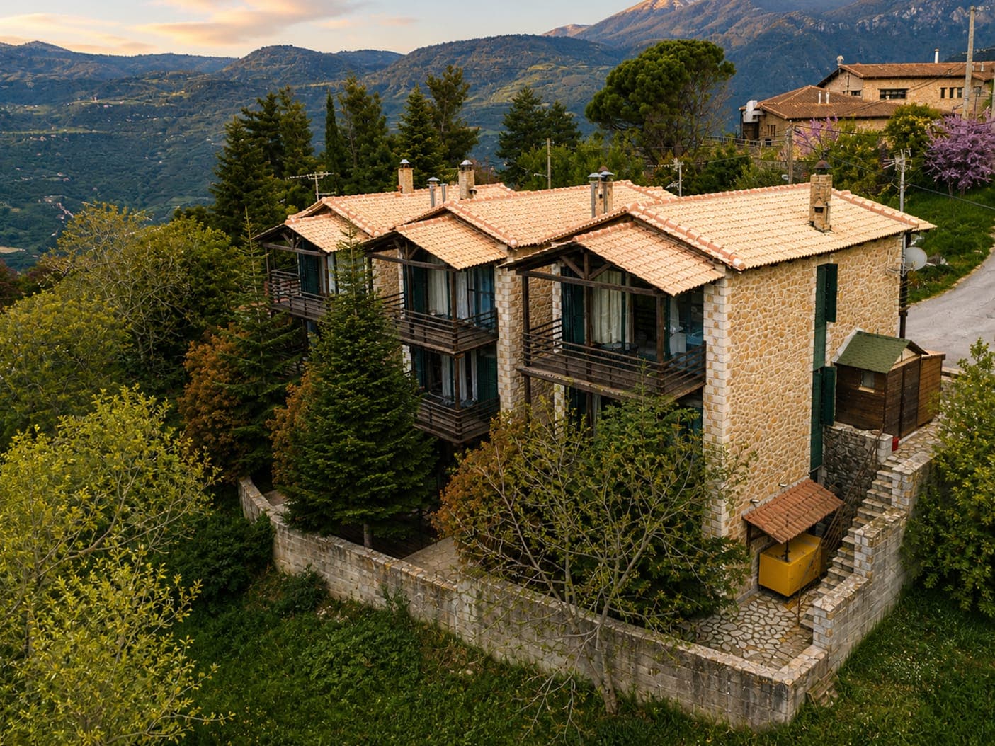 properties-VATHYSKIA-0.jpg