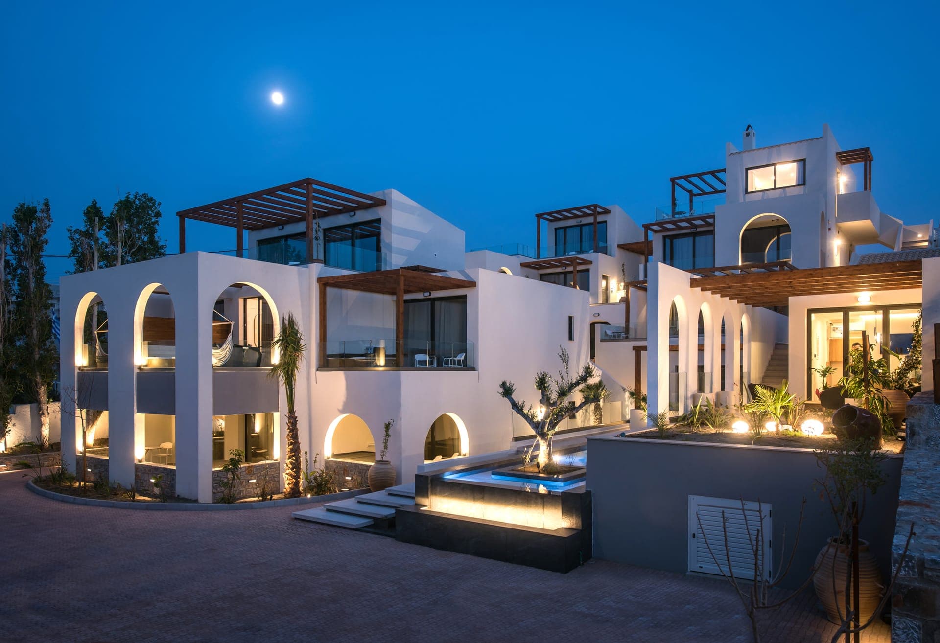 properties-VAYASUITES-0.jpg