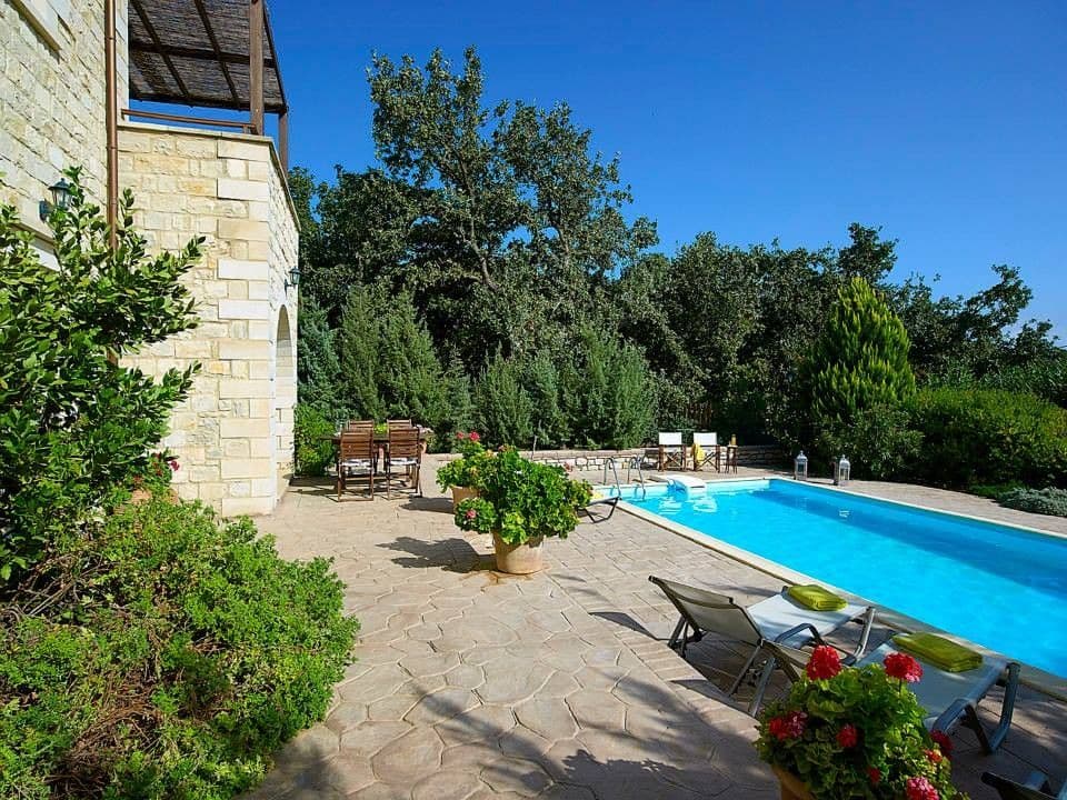 properties-VEDERI-2.jpg
