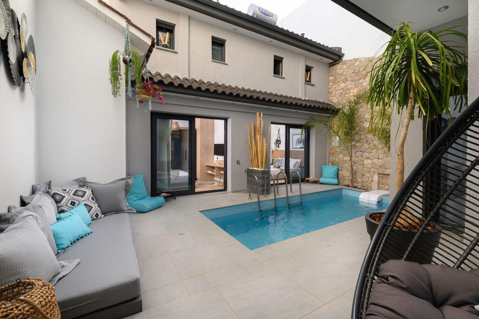 properties-VERSAVILLA-1.jpg