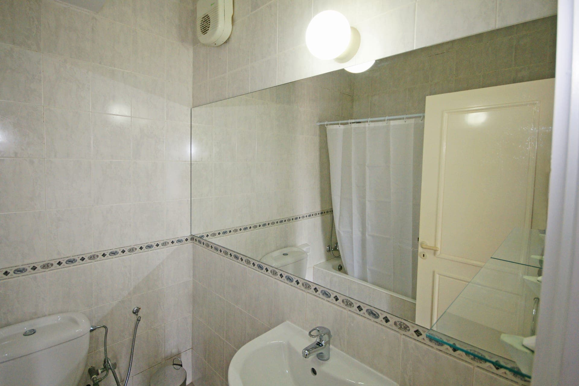 properties-VESTA-1.jpg