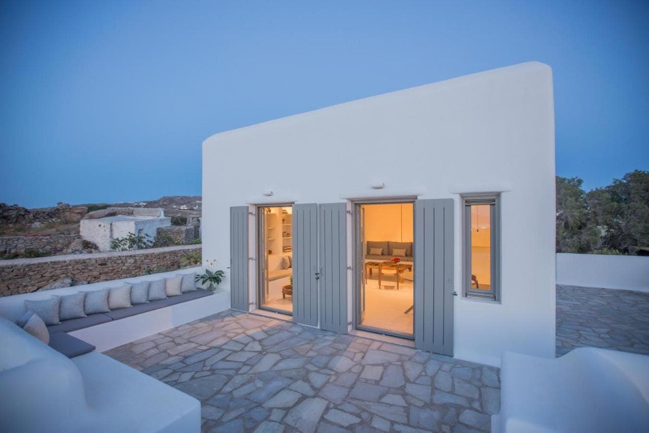properties-VILLAADAM-3.jpg