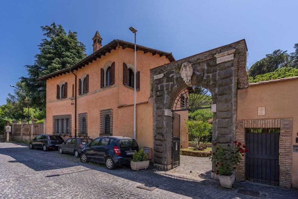 properties-VILLAALB-2.jpg