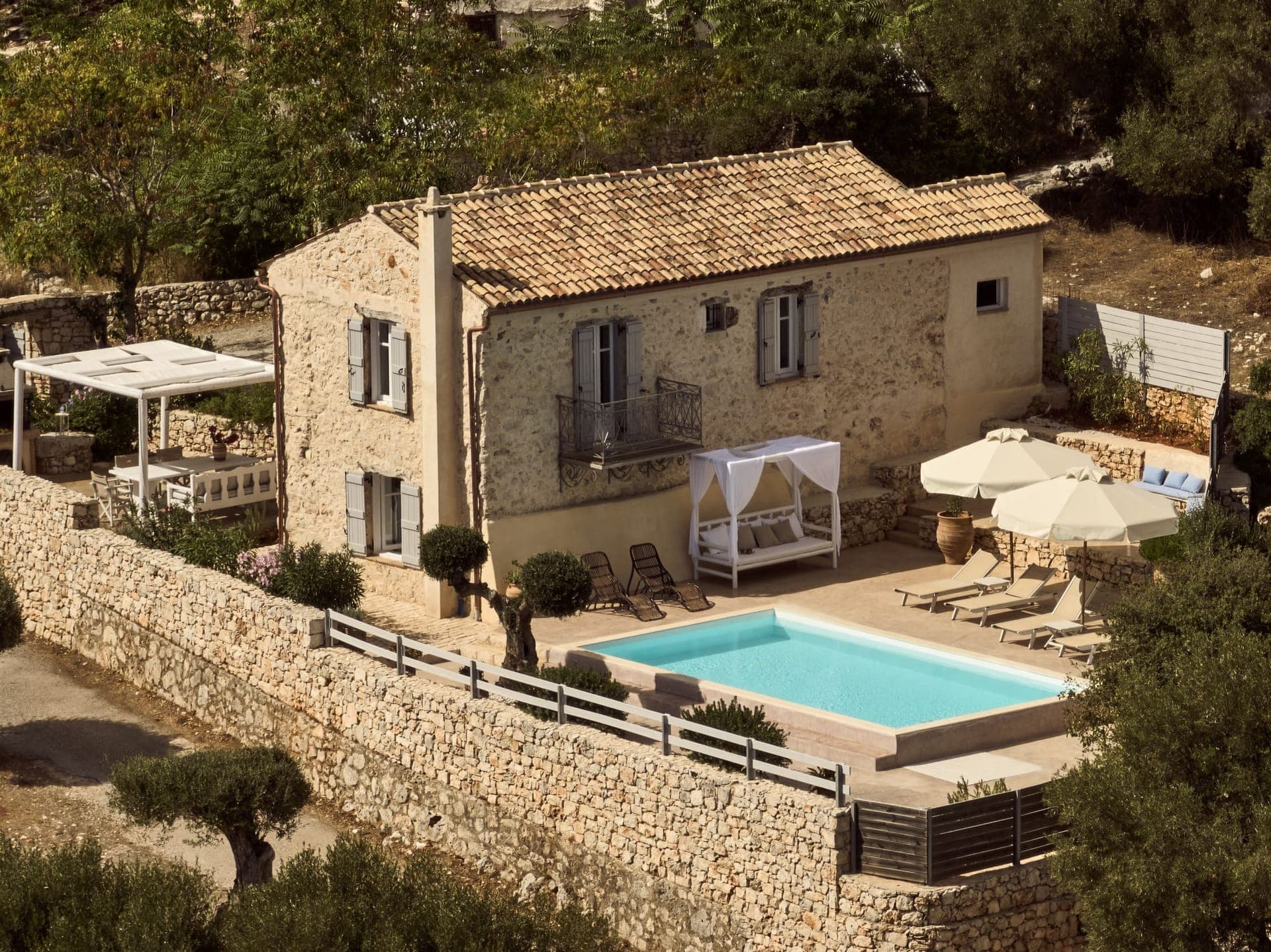 properties-VILLAARIA-4.jpg