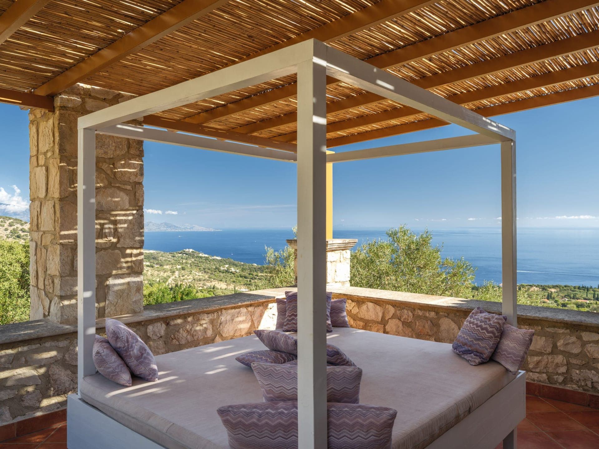 properties-VILLAARMOS-4.jpg