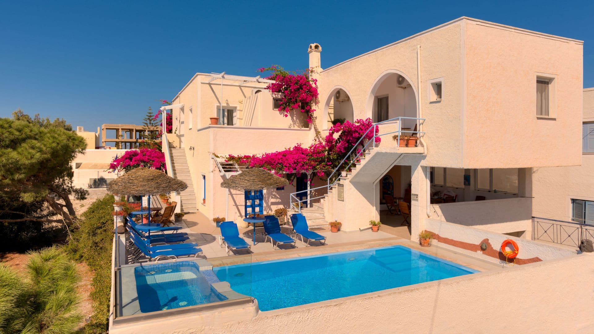 properties-VILLAEGEON-0.jpg