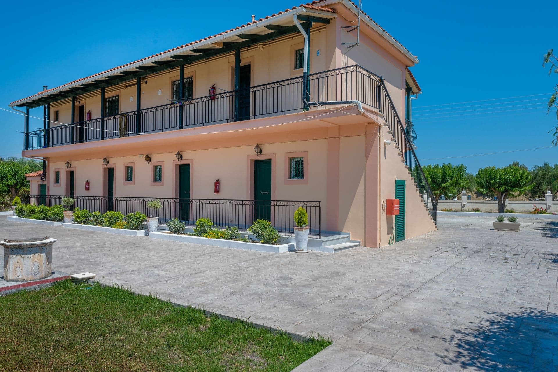 properties-VILLAG-1.jpg