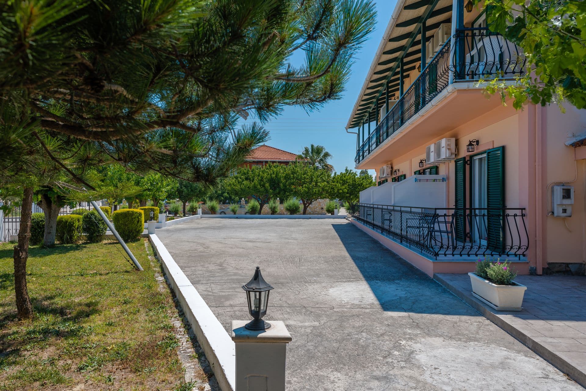 properties-VILLAG-4.jpg