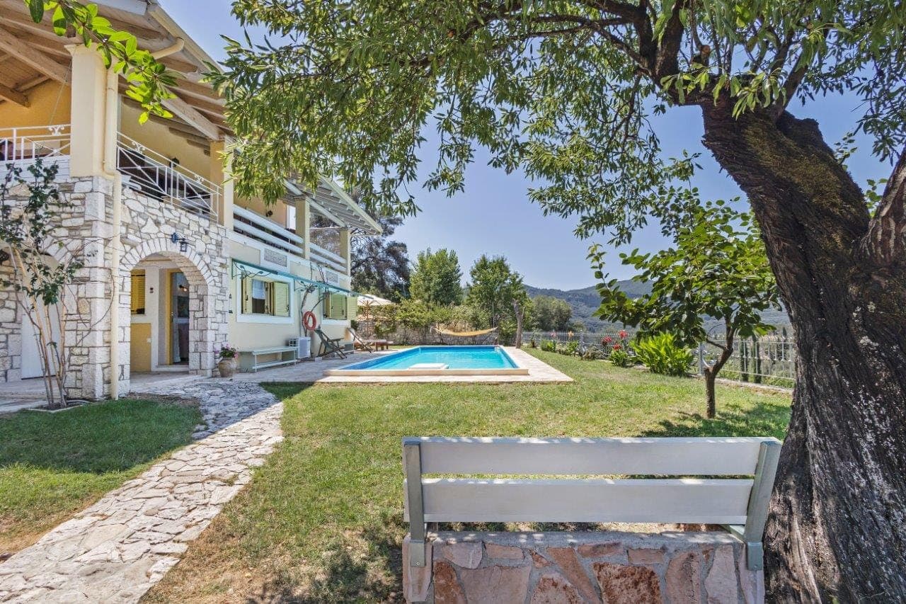properties-VILLALETOC-0.jpg