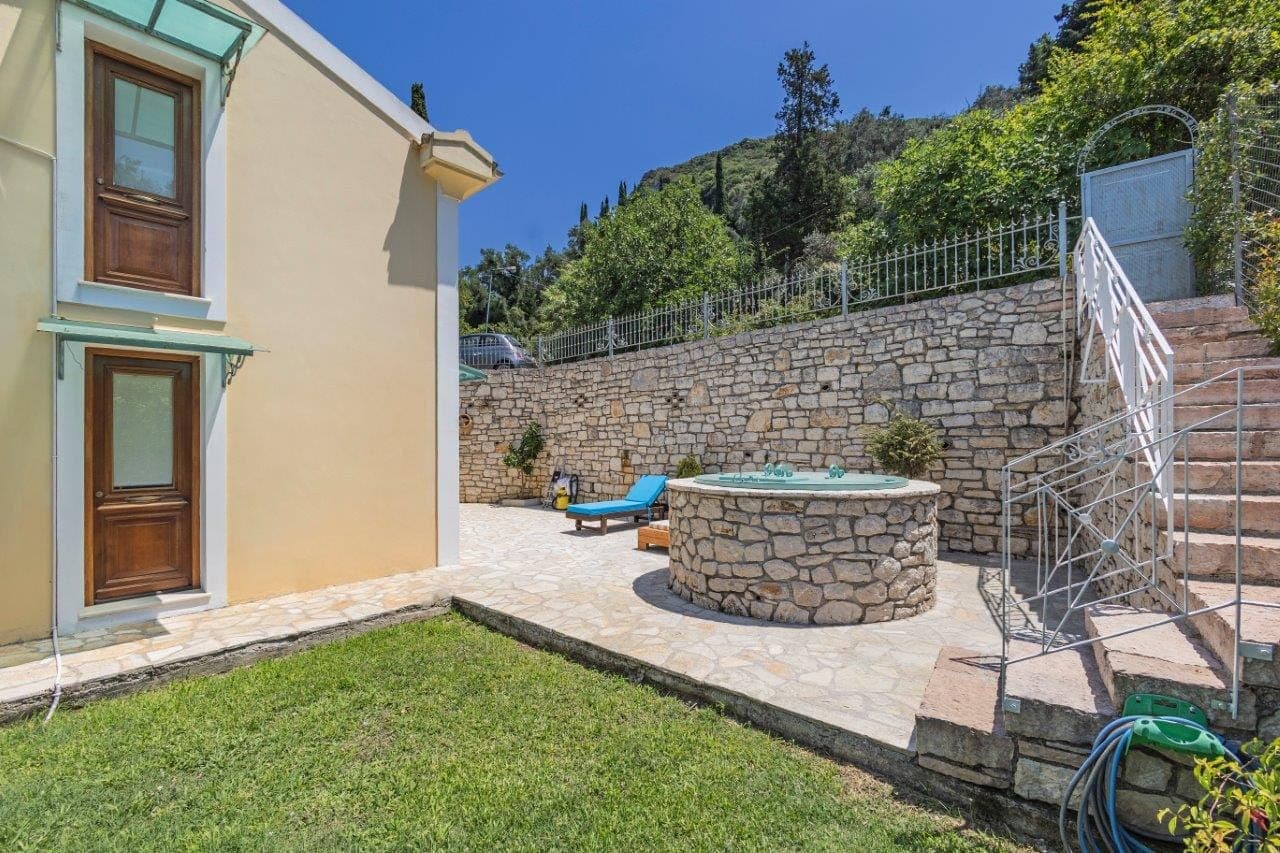 properties-VILLALETOC-4.jpg
